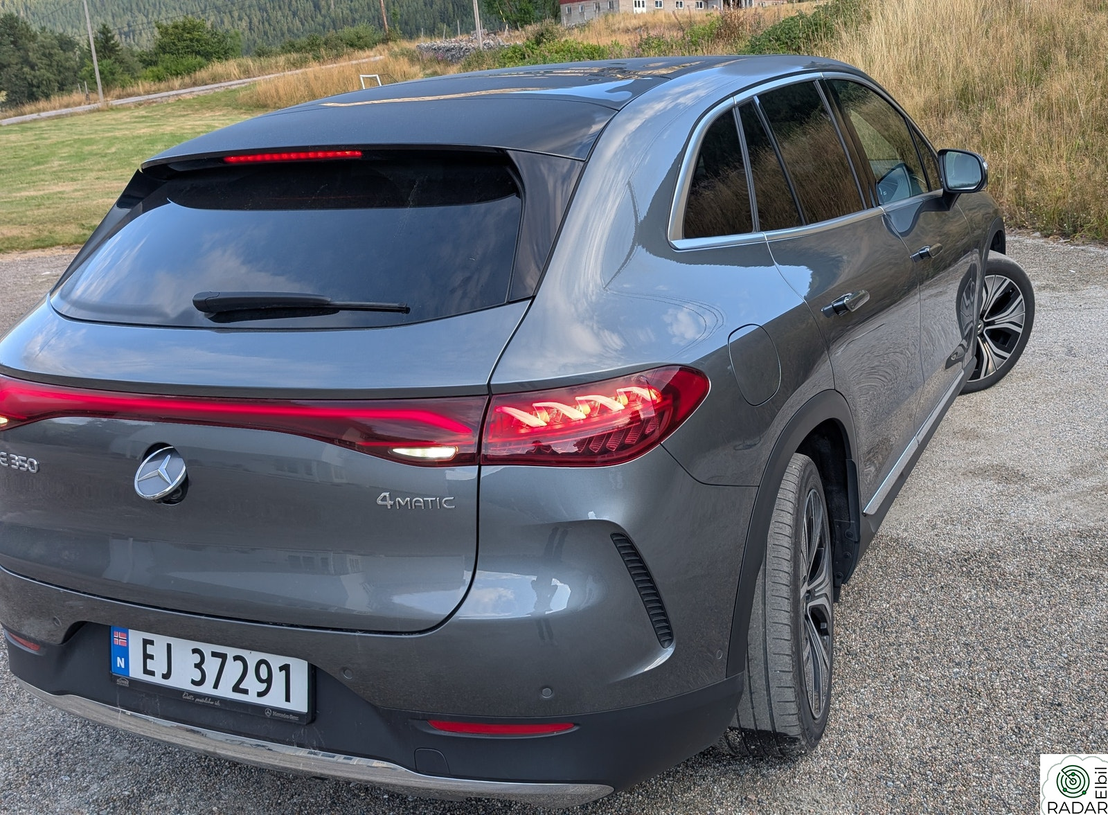 MERCEDES-BENZ EQE 350 4MATIC Bakhjulsving|Burmester|Panorama|HUD|++++