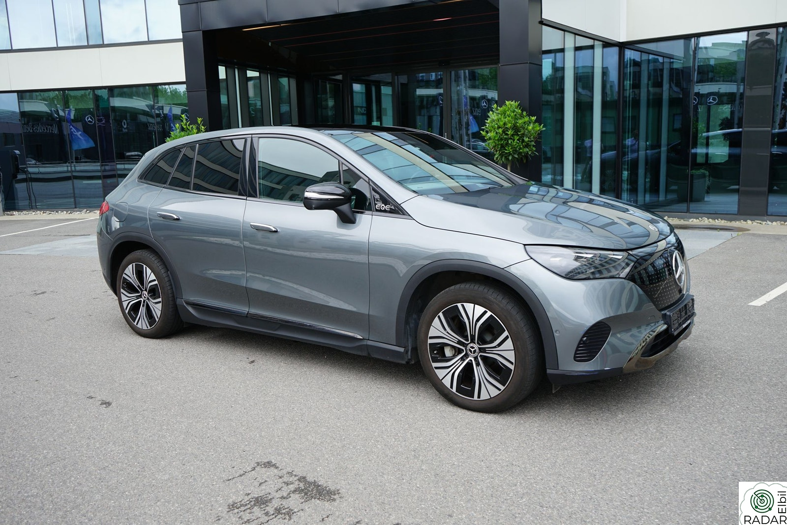MERCEDES-BENZ EQE 350 4MATIC 350 4Matic / godt utstyrt !