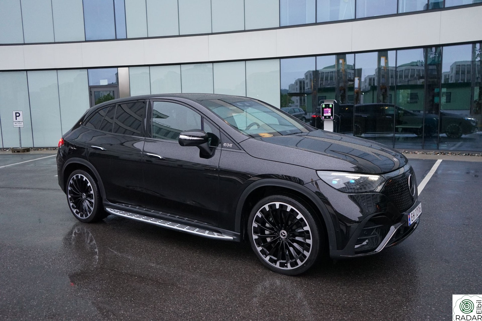MERCEDES-BENZ EQE 500 4MATIC 500 4Matic AMG -Nattpakke / "Fullutstyrt"