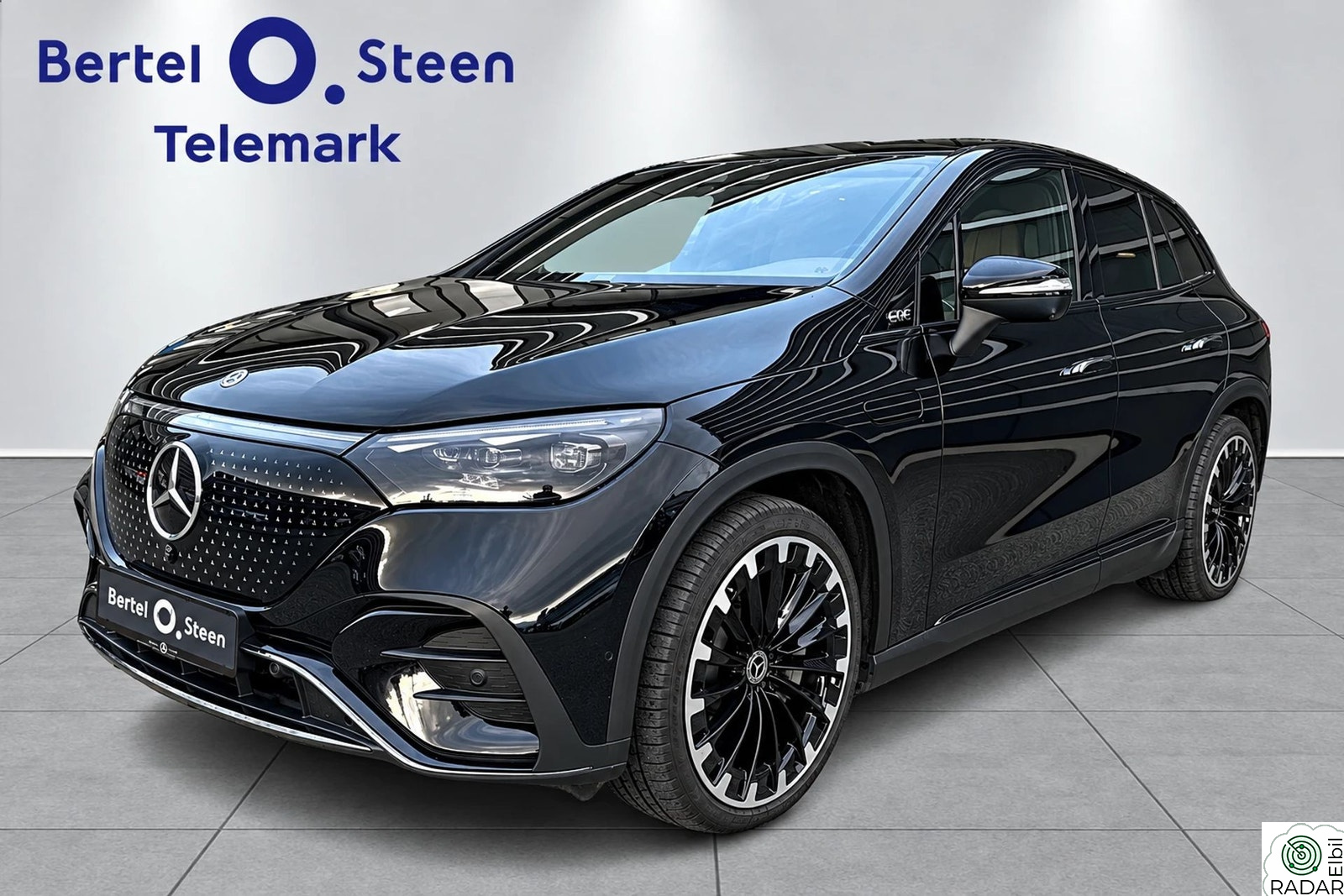 MERCEDES-BENZ EQE 500 4MATIC AMG|Hyperscreen|Panorama|Topputstyrt
