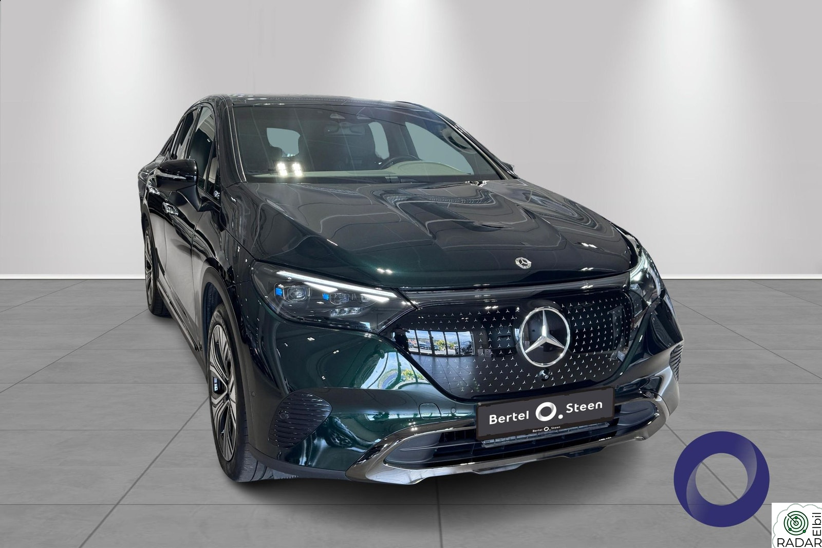 MERCEDES-BENZ EQE 500 4MATIC Special Edition Premium / HYPERSCREEN / GODT UTSTYRT! /