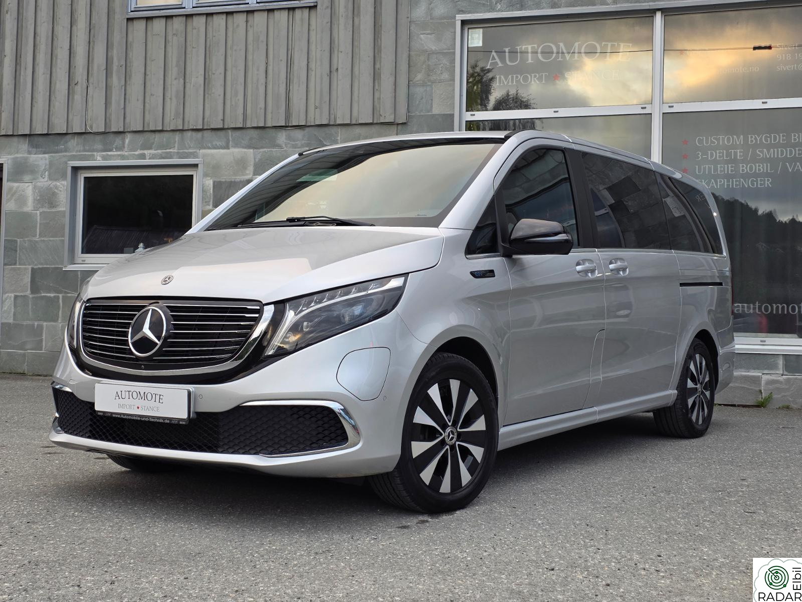 MERCEDES-BENZ EQV Avantgarde A2 7-seter Skinn 360 LED SortTak El.dører