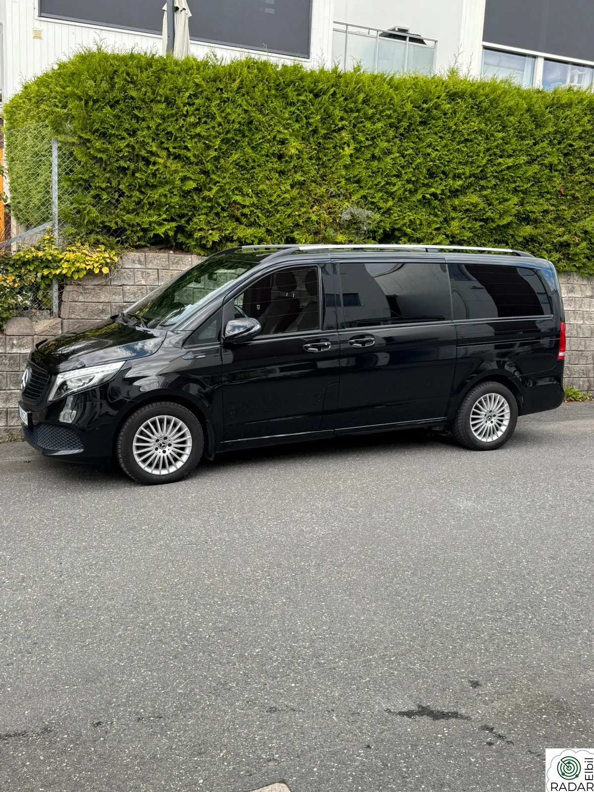 MERCEDES-BENZ EQV