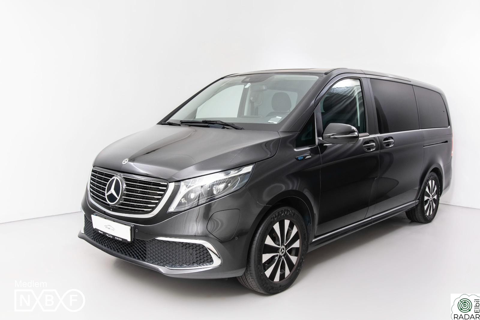 MERCEDES-BENZ EQV 300 Avantgarde,LED,Burmester,Distronic,Skinn,360++