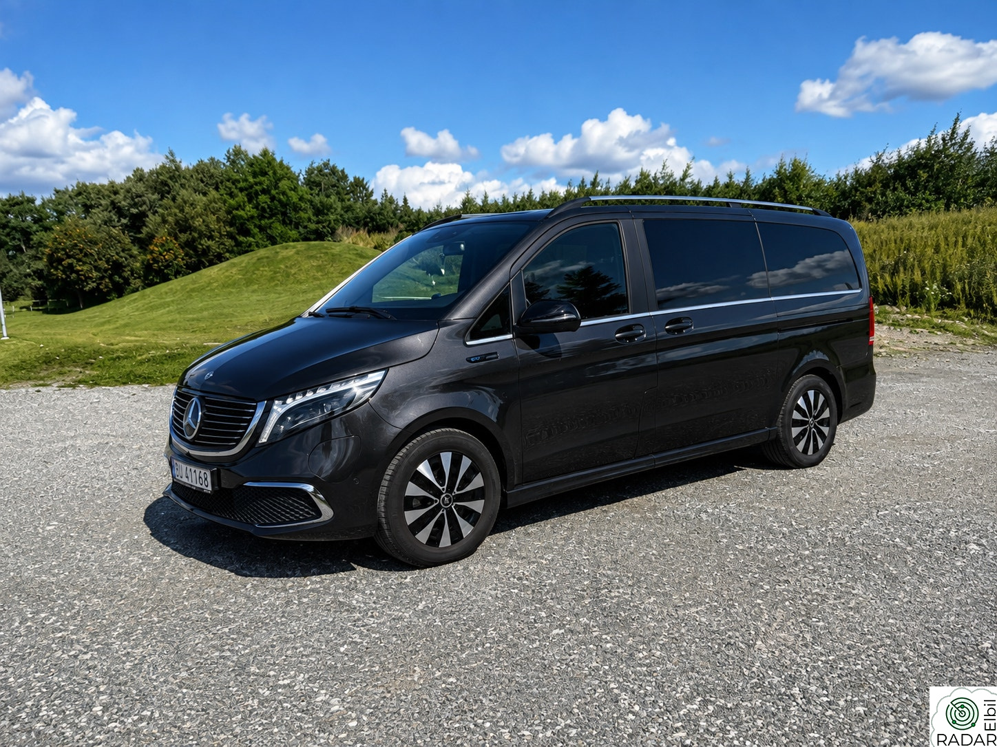 MERCEDES-BENZ EQV 300 A2 Charge 7-s