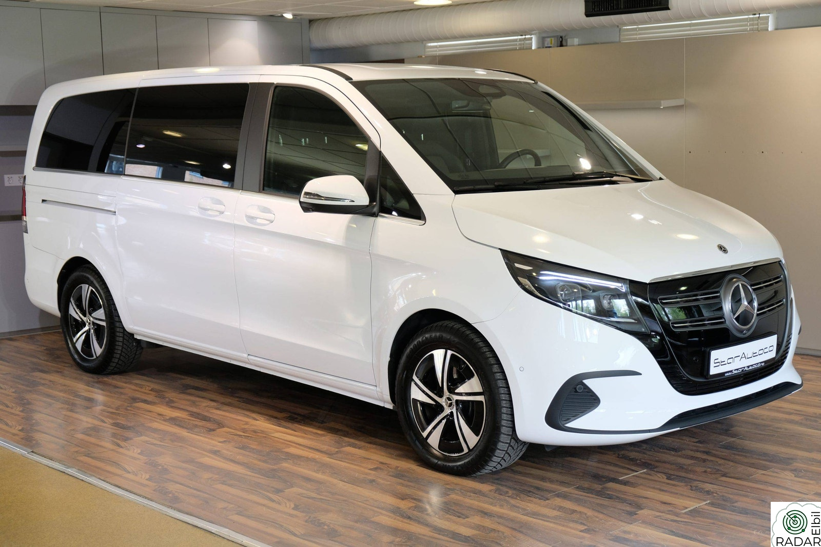MERCEDES-BENZ EQV 300 A2 7s Facelift/360/Skinn/Distronic/El.dører++