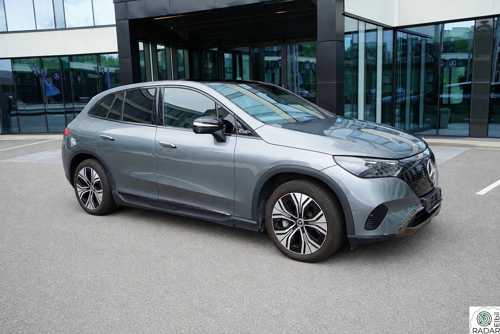 MERCEDES-BENZ EQE 350 4MATIC 350 4Matic / godt utstyrt !