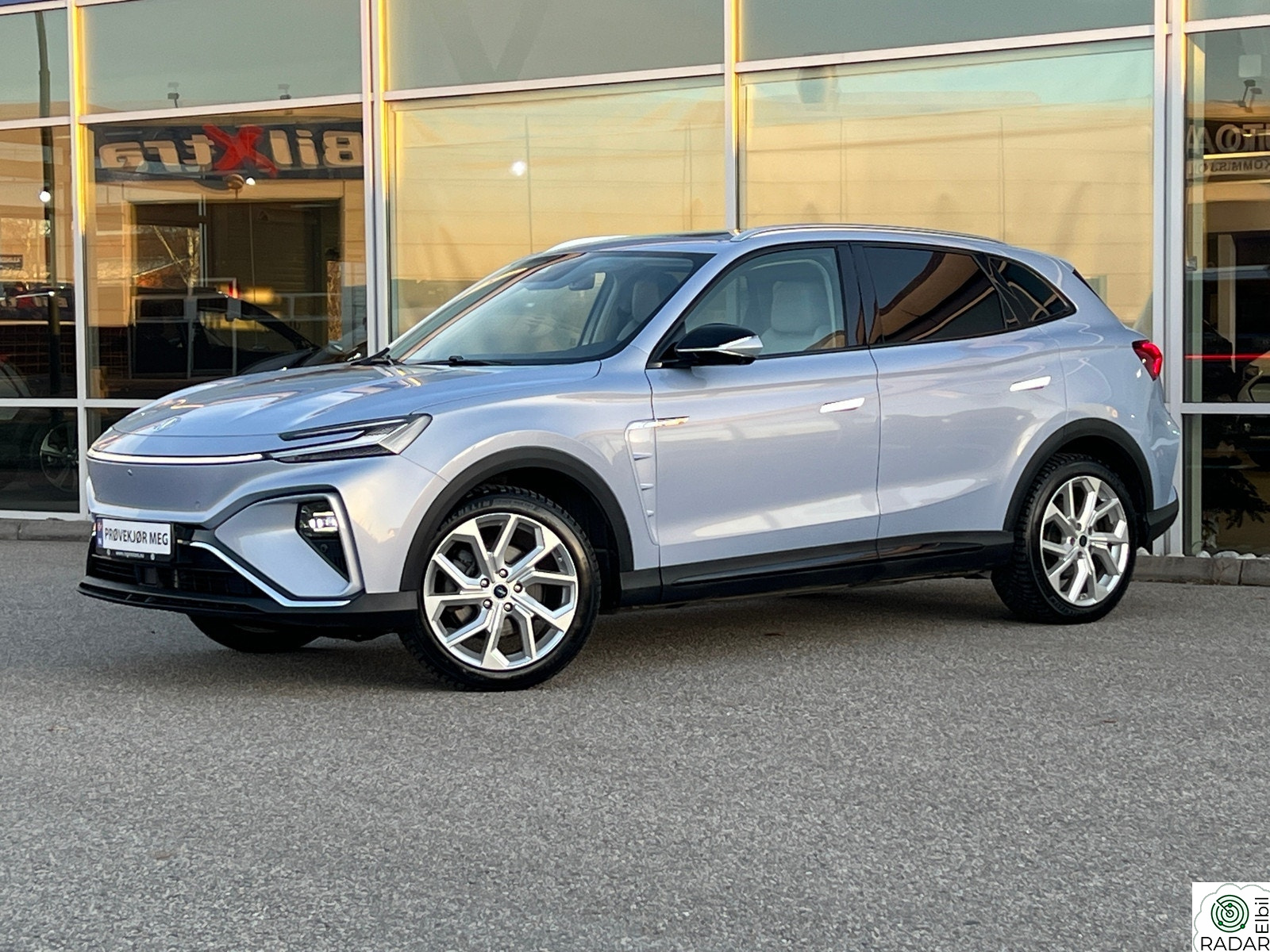 MG MARVEL R ELECTRIC AWD Performance/98SOH/Meget Pen/langkjørt/3.900,-