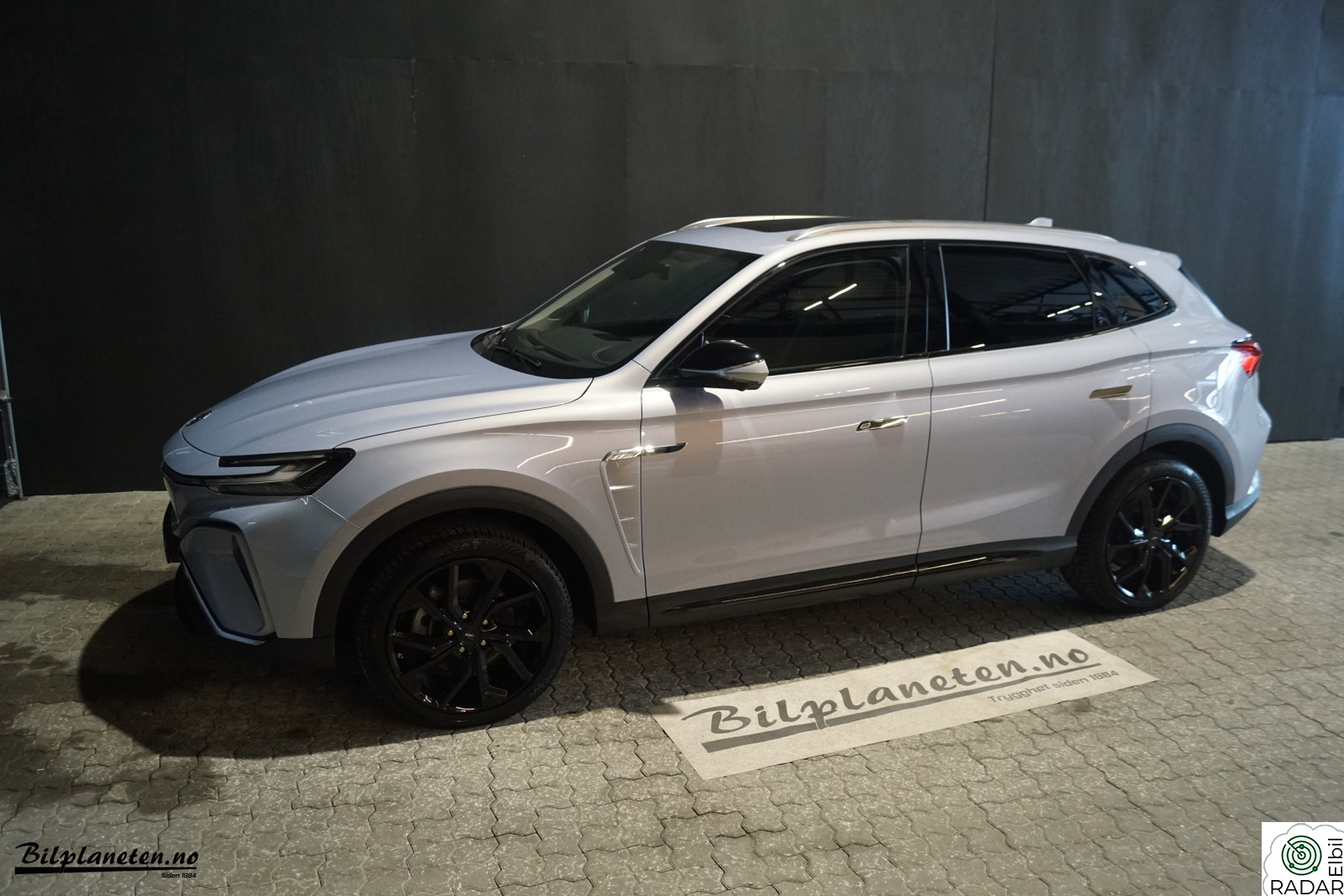 MG MARVEL R ELECTRIC 4 wd Marvel Hengerfeste