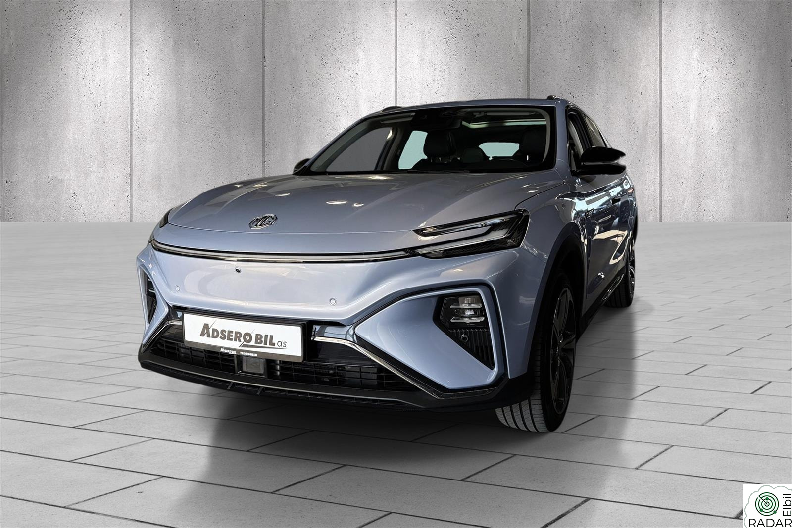 MG MARVEL R ELECTRIC Luxury med hengerfeste!
