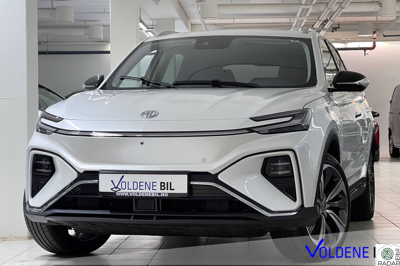 MG MARVEL R ELECTRIC 4WD PERFORMANCE//BOSE-GLASSTAK-360-SKINN-BLIS-ACC