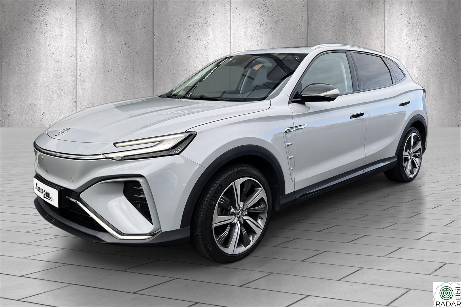 MG MARVEL R ELECTRIC LUXURY AWD PERFORMANCE
