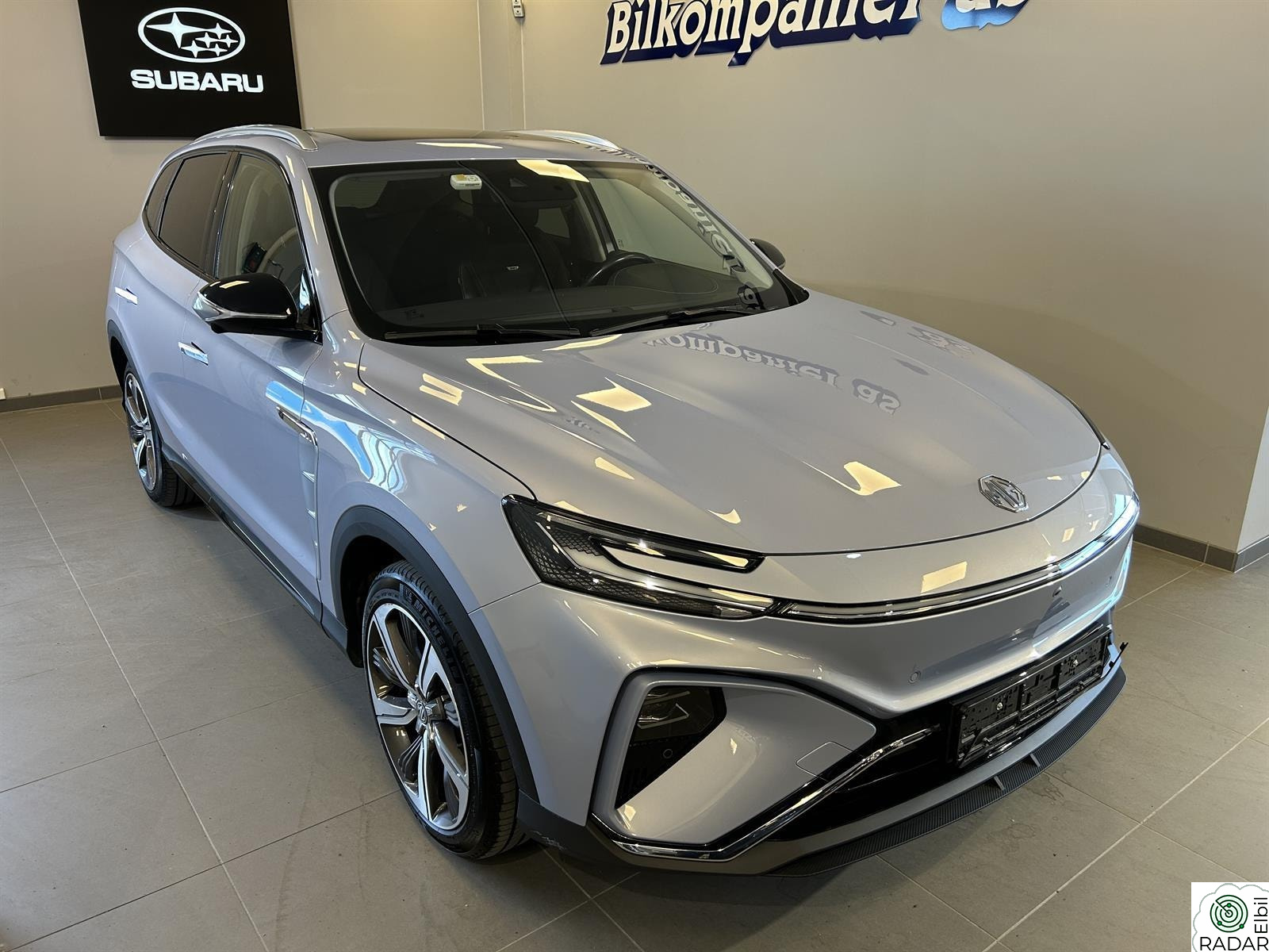 MG Marvel R Electric Performance/AWD/Skinn/Panorama/App/