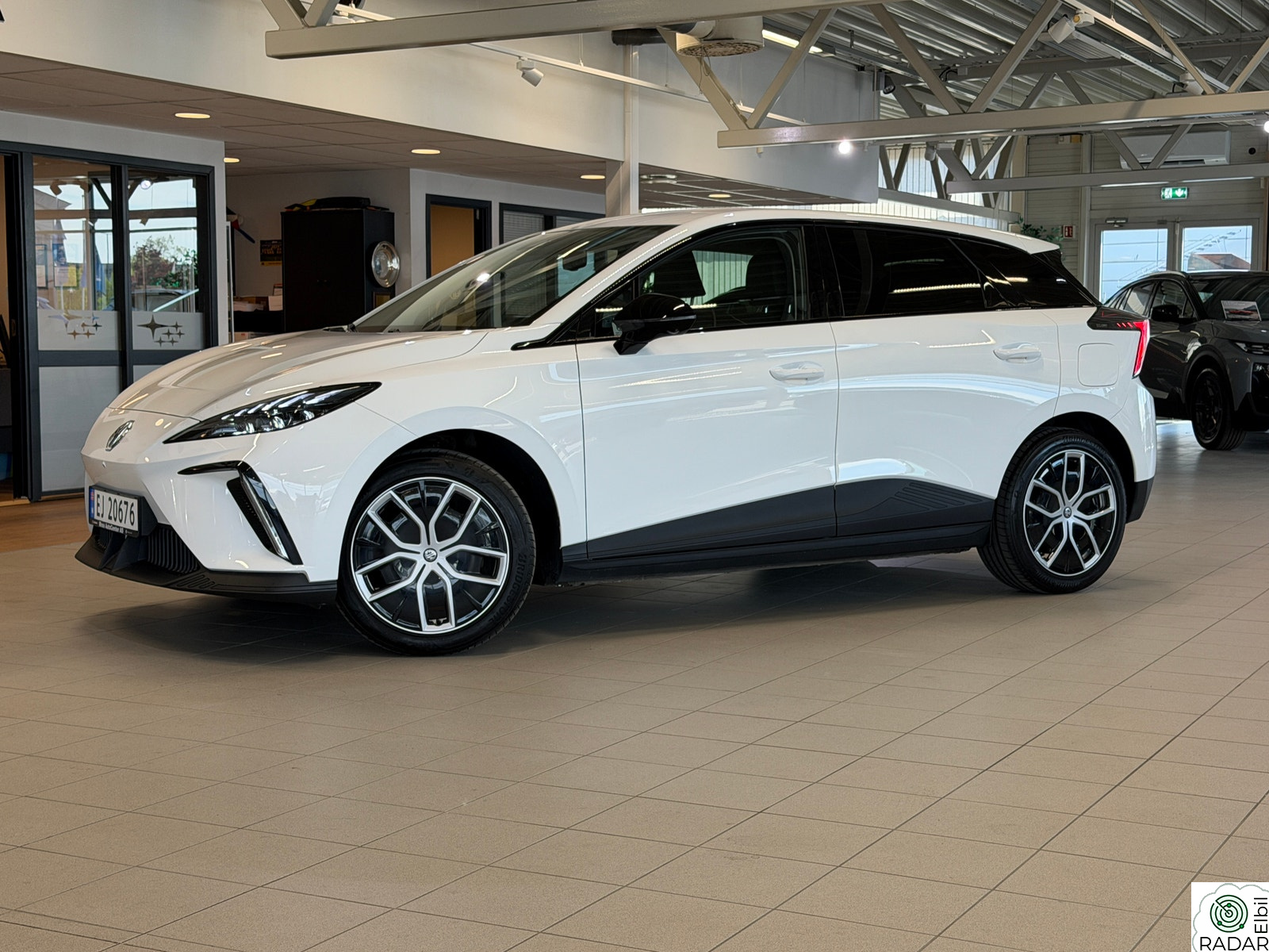 MG MG4 Electric Luxury/64KWh/450Km/ACC/LKA/ELK