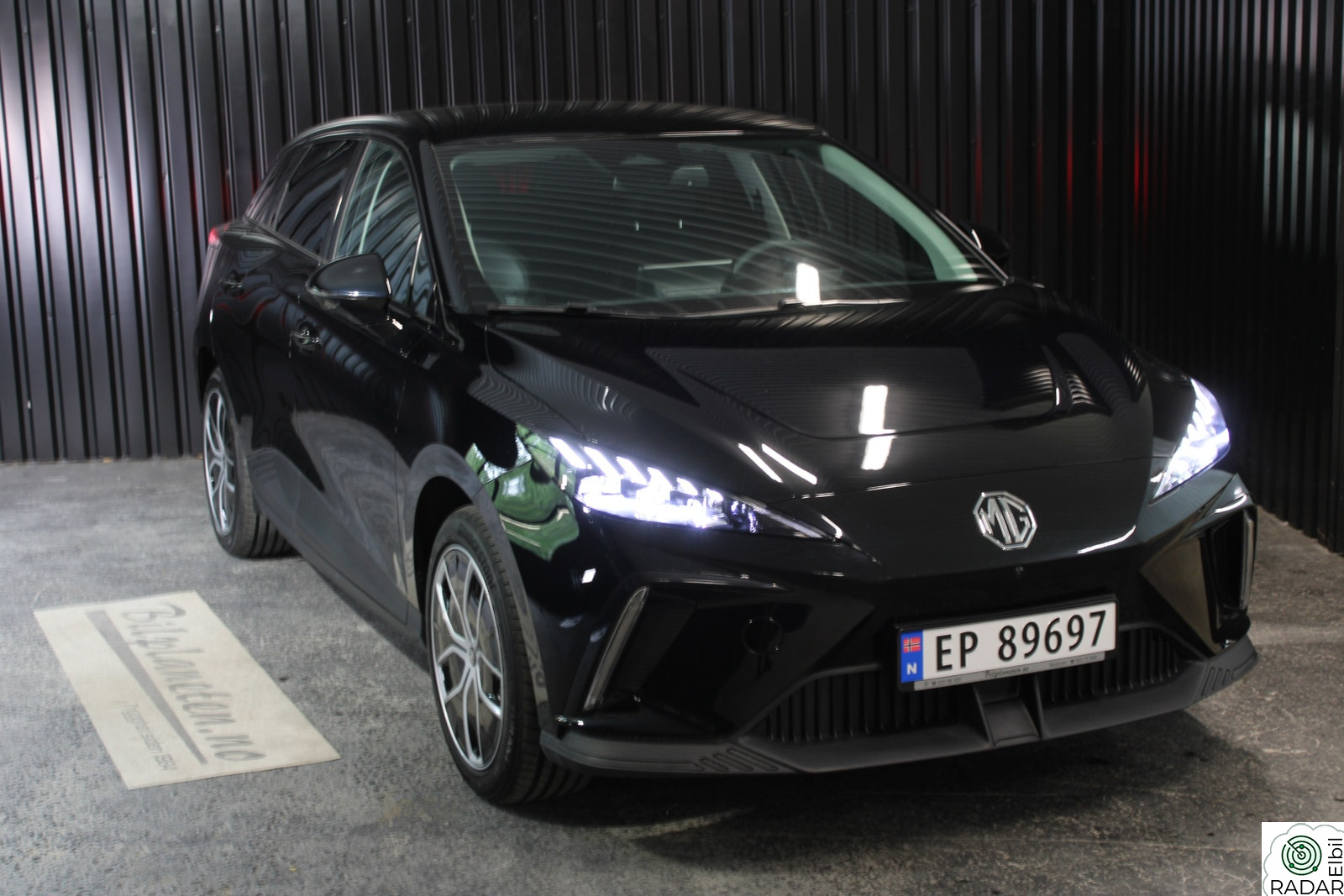 MG MG4 Electric Sporty elbil med lang rekkevidde og topp utstyr