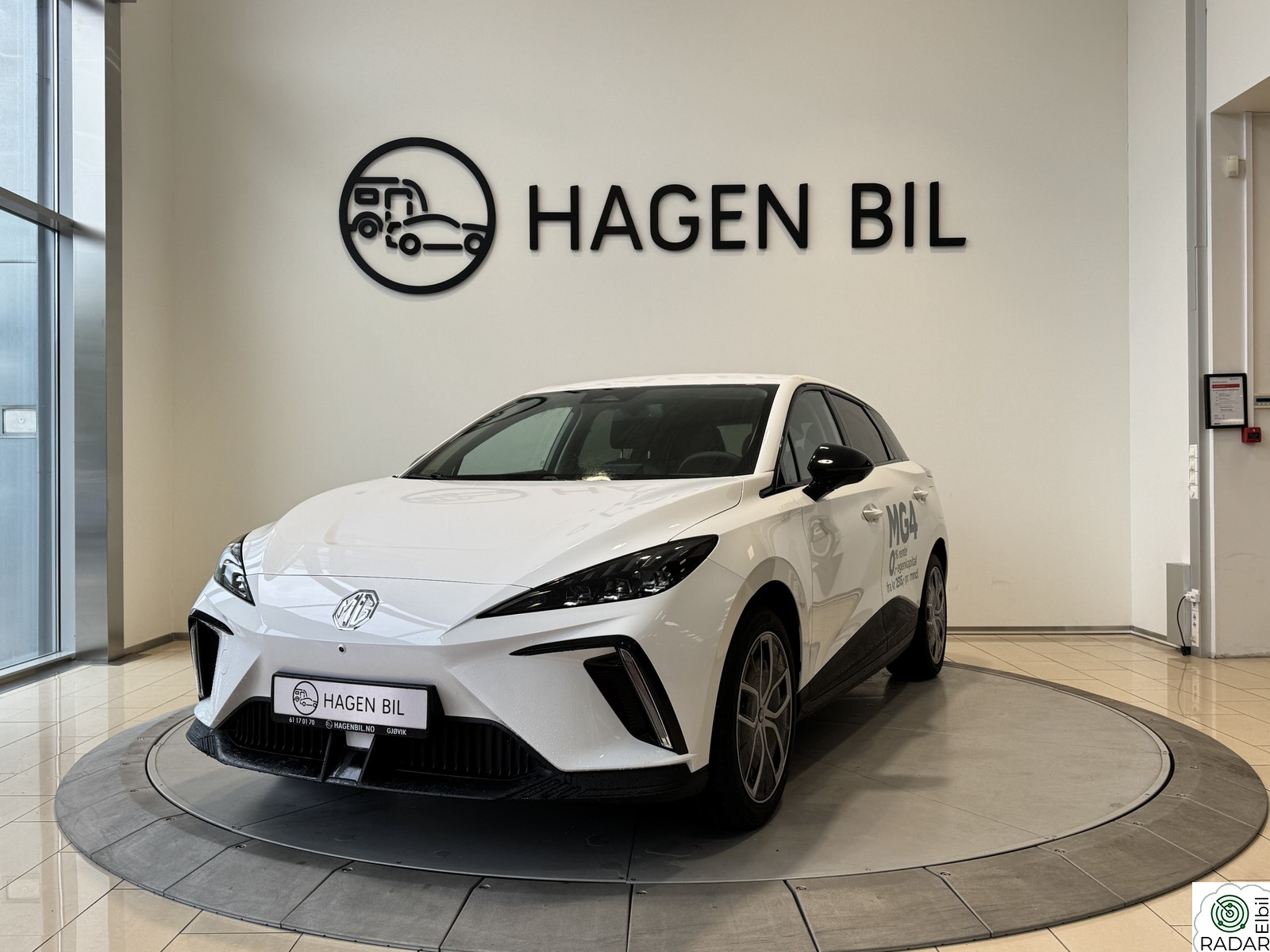 MG MG4 Electric 64 kWh / LUXURY / 8XALU / SKINN / NAVI / R.KAMERA / 7ÅR
