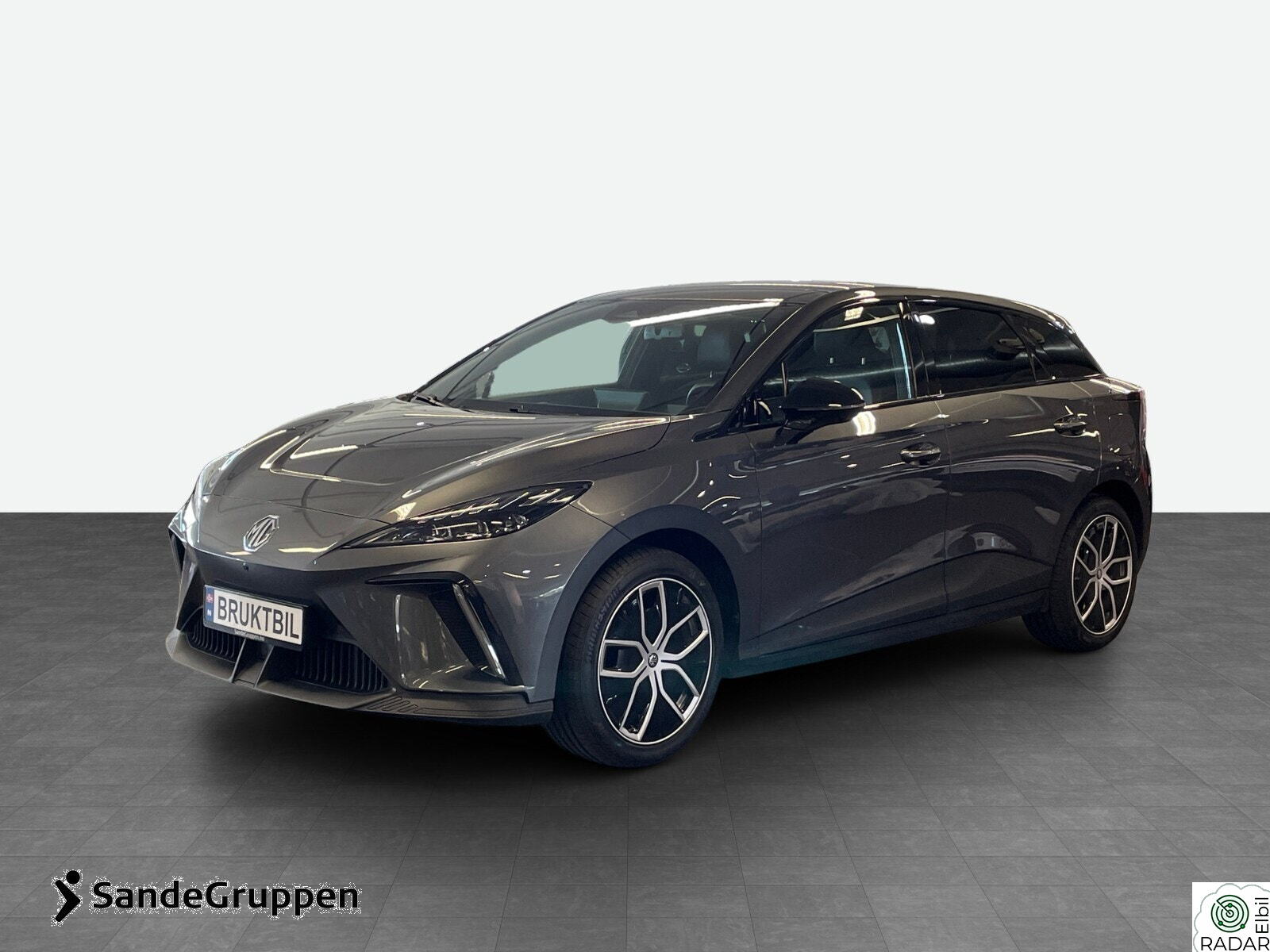 MG MG4 Electric Luxury /Topputstyrt/ACC/Navi/R.Kam