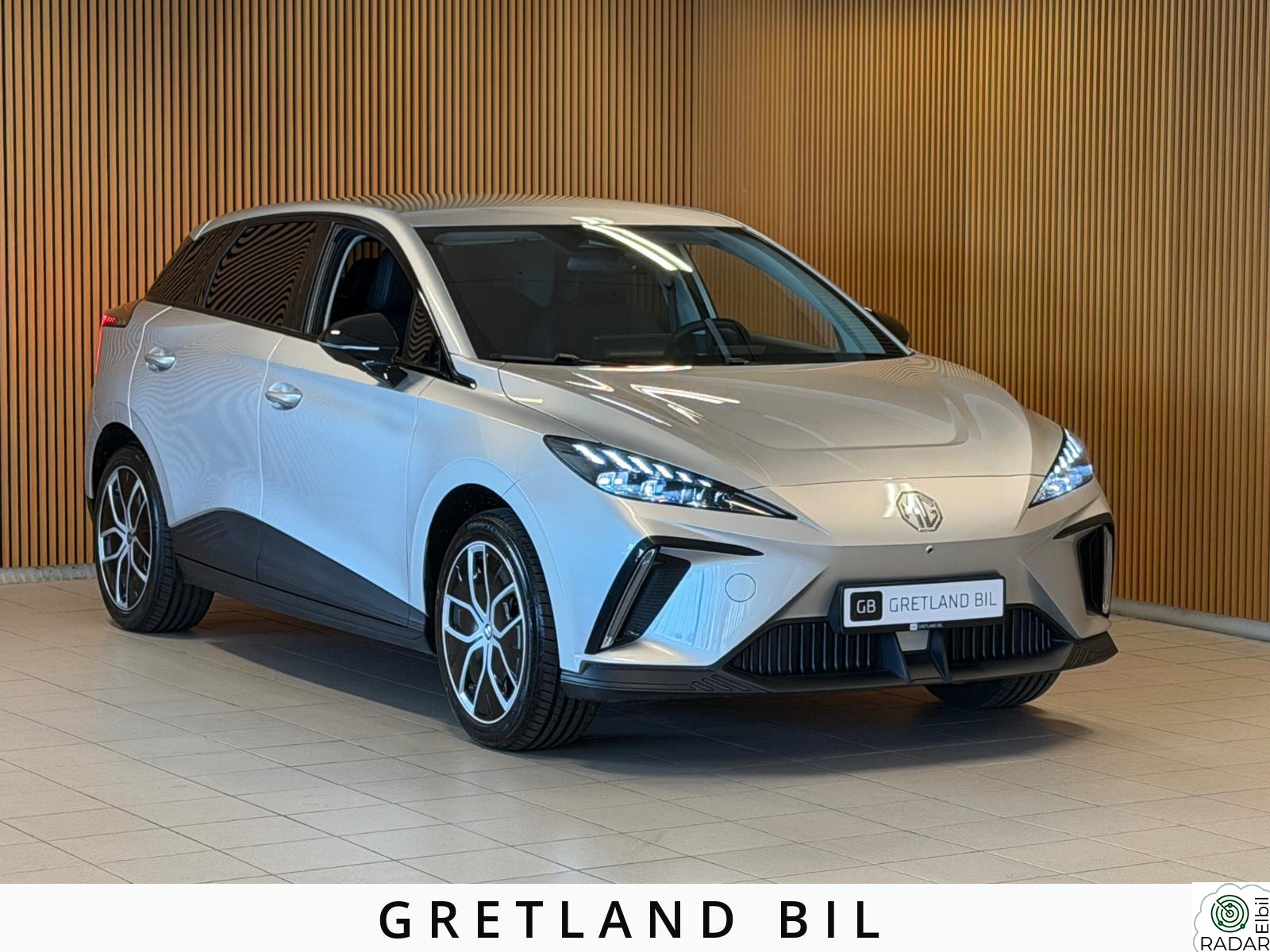 MG MG4 Electric 450WLTP/SOMMER OG VINTERHJUL/7ÅRS GARANTI! LEV KLAR BIL
