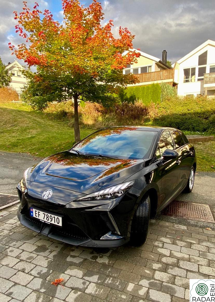MG MG 4 ELECTRIC MG4 Electric Luxury - GARANTI - LAV KM
