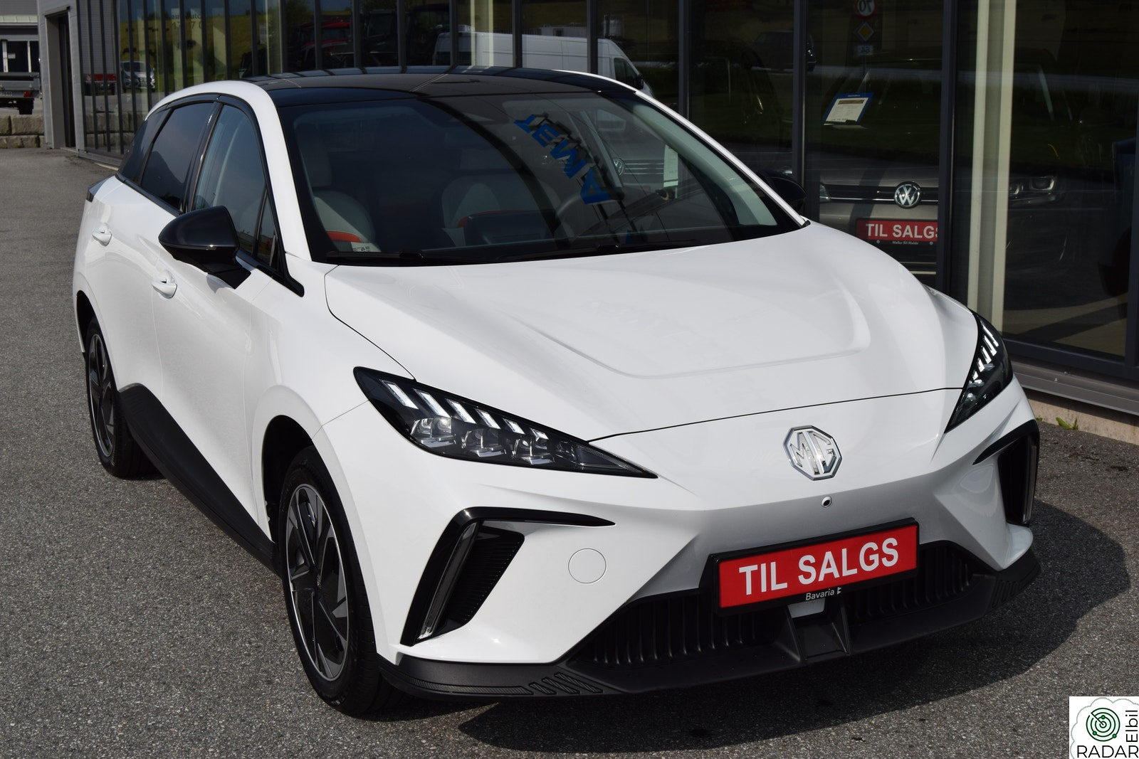 MG MG4 Electric Luxury, 1 Eier, Lav km, 48 m garanti. 435 km WLTP