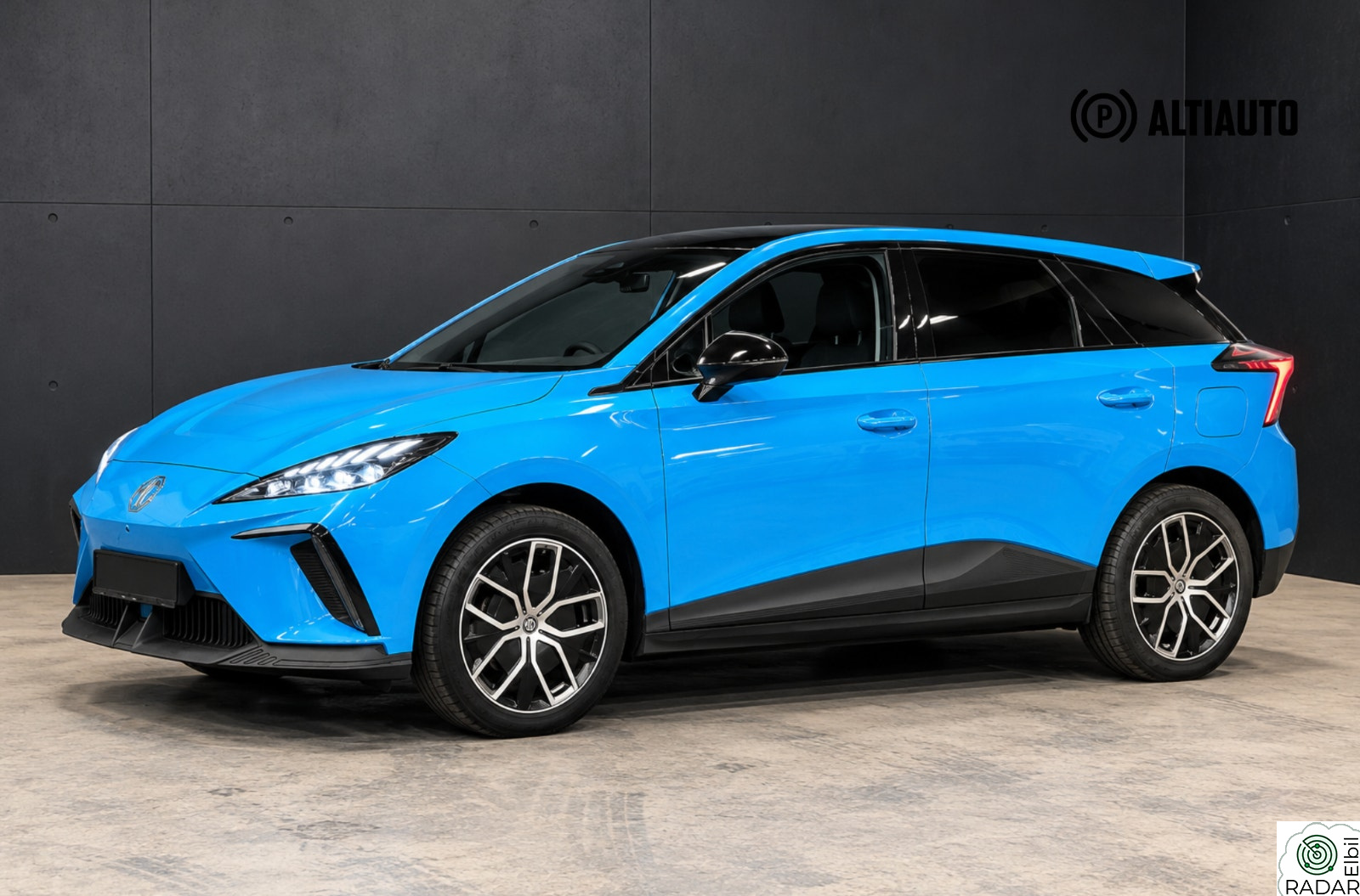 MG MG4 Electric LONG RANGE 520WLTP/ ACC/ 360 KAM/ APPLE CARPLAY/ S+V