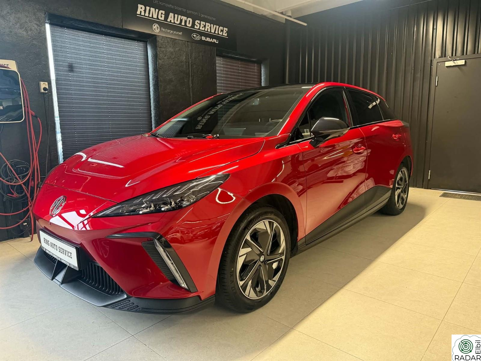 MG MG 4 ELECTRIC |64Kwh Luxury |Norsk|Servicer fulgt