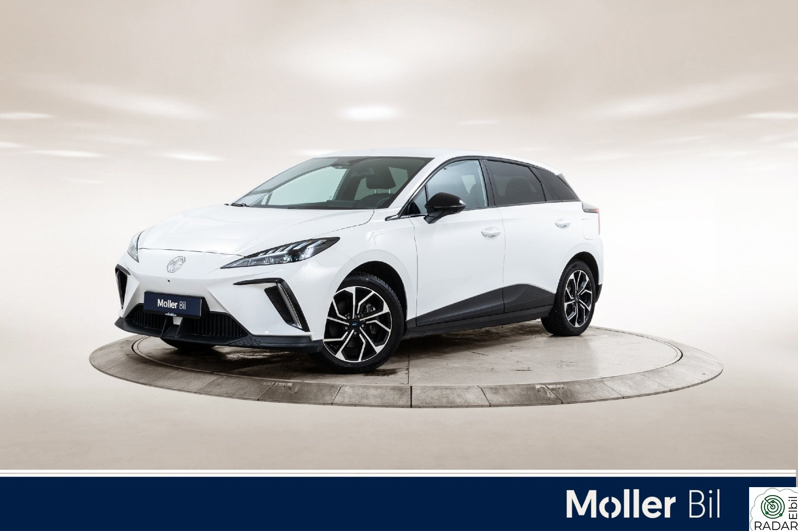 MG MG4 Electric Luxury - 360Kam, LED, Delskinn, Navi