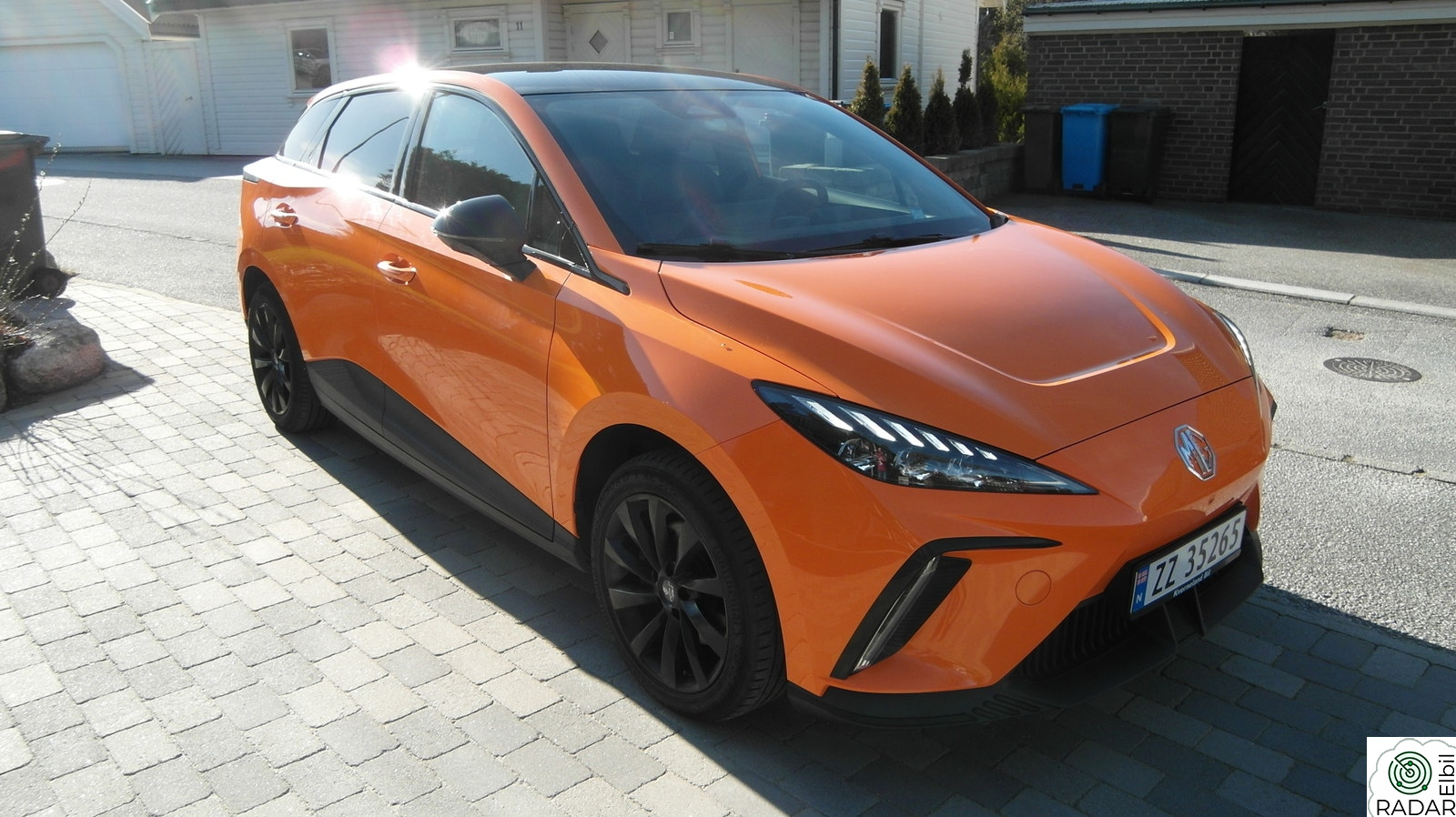 MG MG 4 ELECTRIC Luxury, 435km, servicer, s- og v-hjul