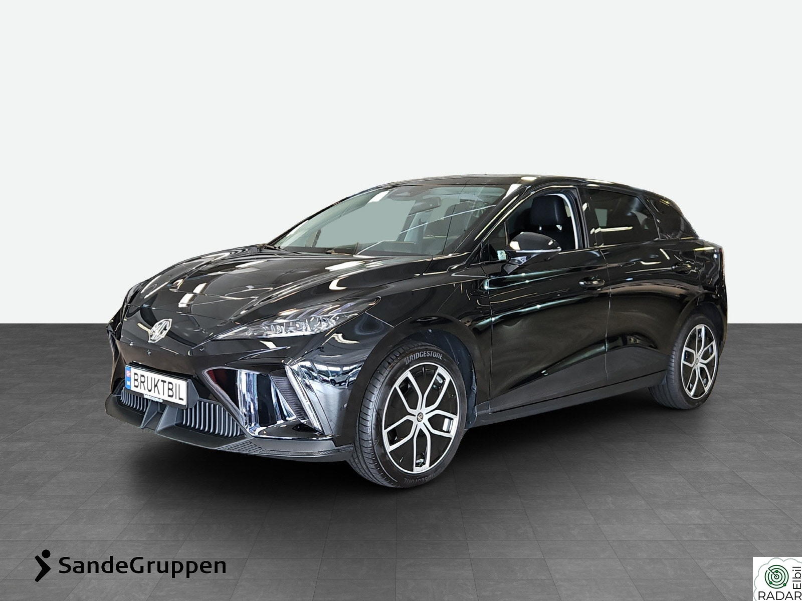 MG MG4 Electric 64kWh Luxury Topputstyrt/ACC/Navi/R.Kam/L.Klar