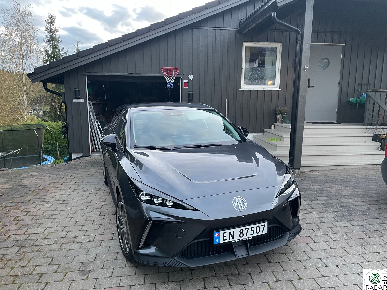MG MG4 Electric 49kWh Luxury