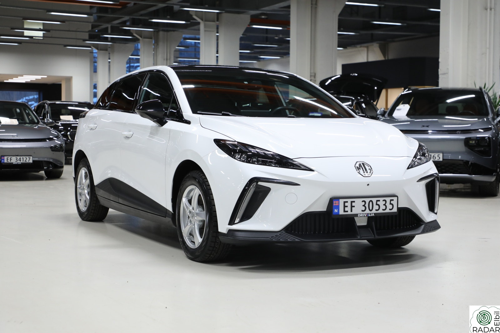 MG MG 4 ELECTRIC 64kWh Luxury/WLTP 435km/360/Delskinn/Hengerfeste