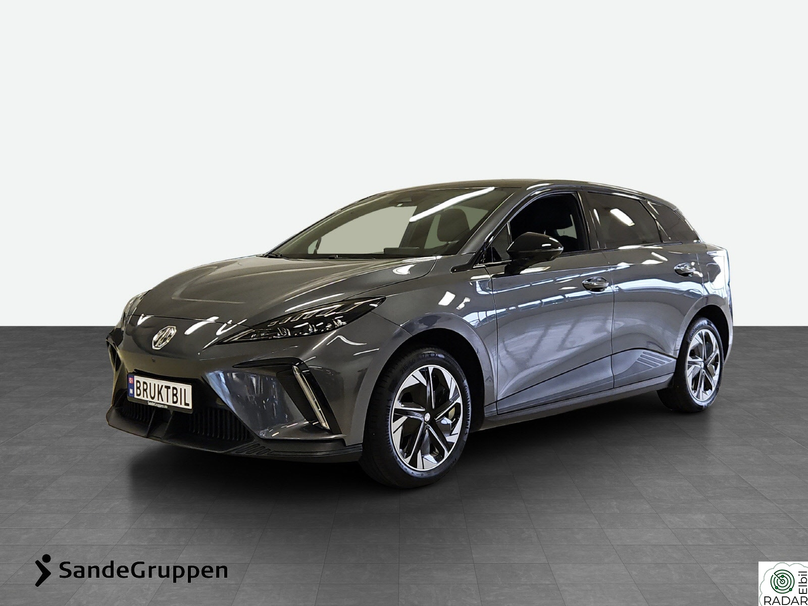 MG MG4 Electric Luxury Topputstyrt/ACC/Navi/R.Kam/L.Klar