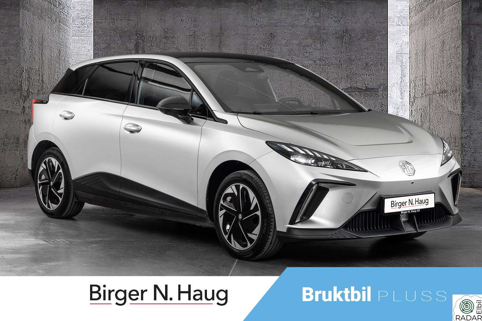 MG MG 4 ELECTRIC Luxury TOPPUTSTYRT-360 KAMERA-440 KM WLPT-SKINN