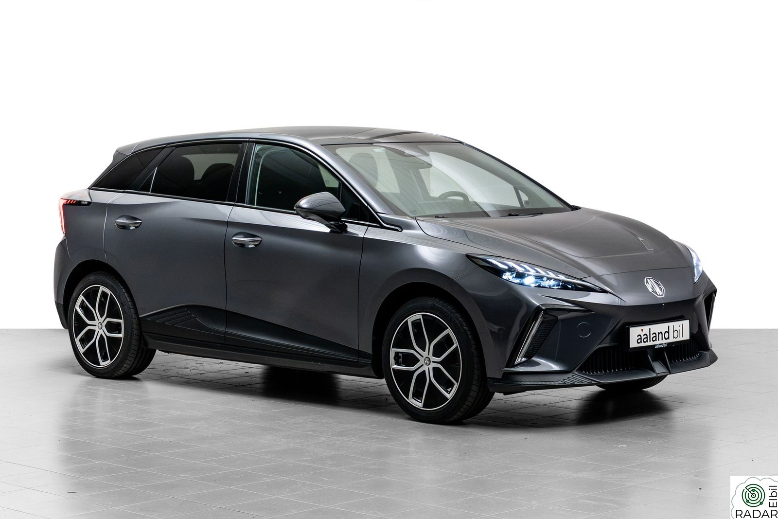MG MG4 Electric MG4 Luxury 2025 | Demobil | Rekkevidde opptil 450 km