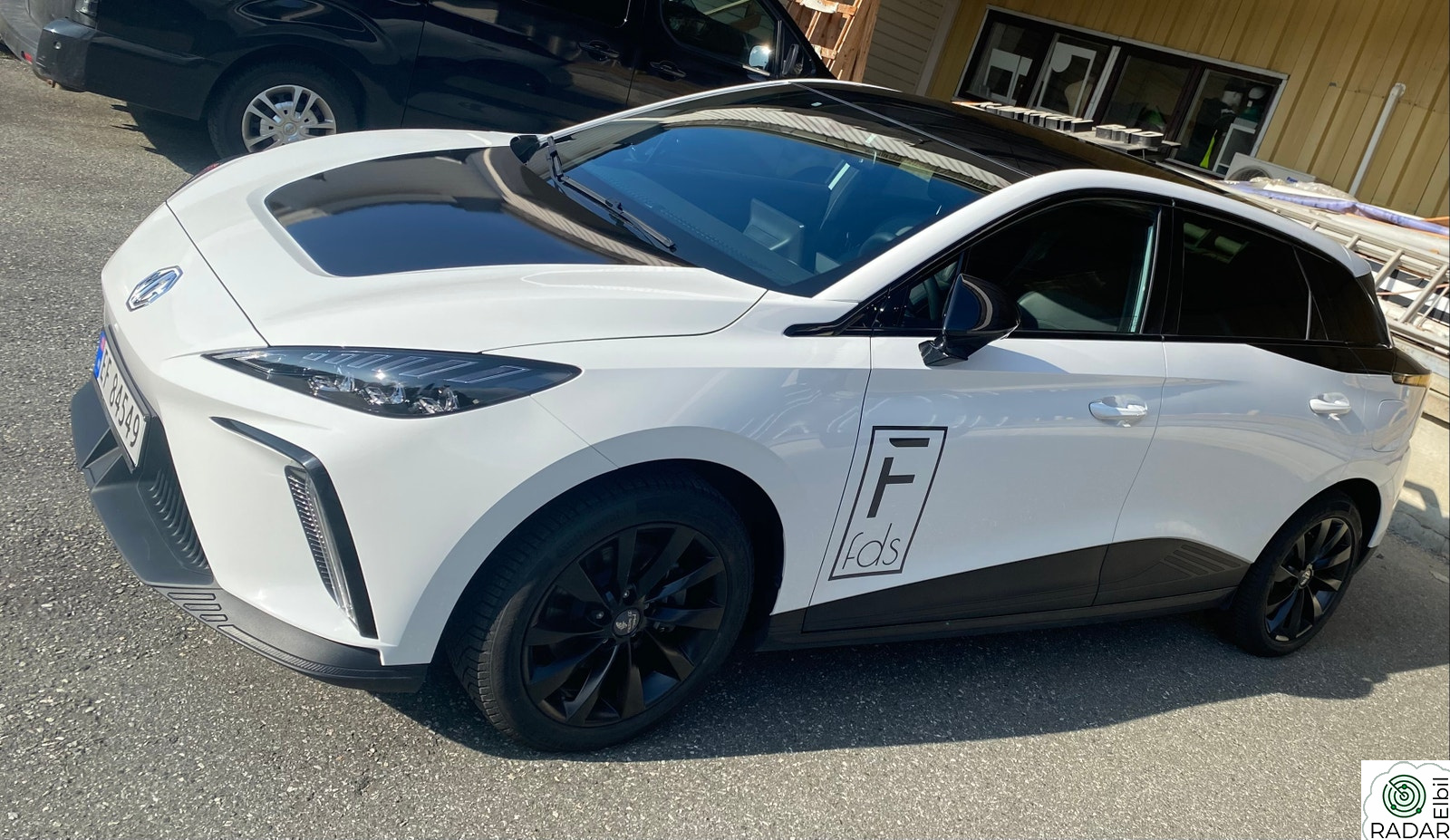 MG MG4 ELECTRIC Luxury, Kun 12.000km, fremstår "som ny" alt utstyr.