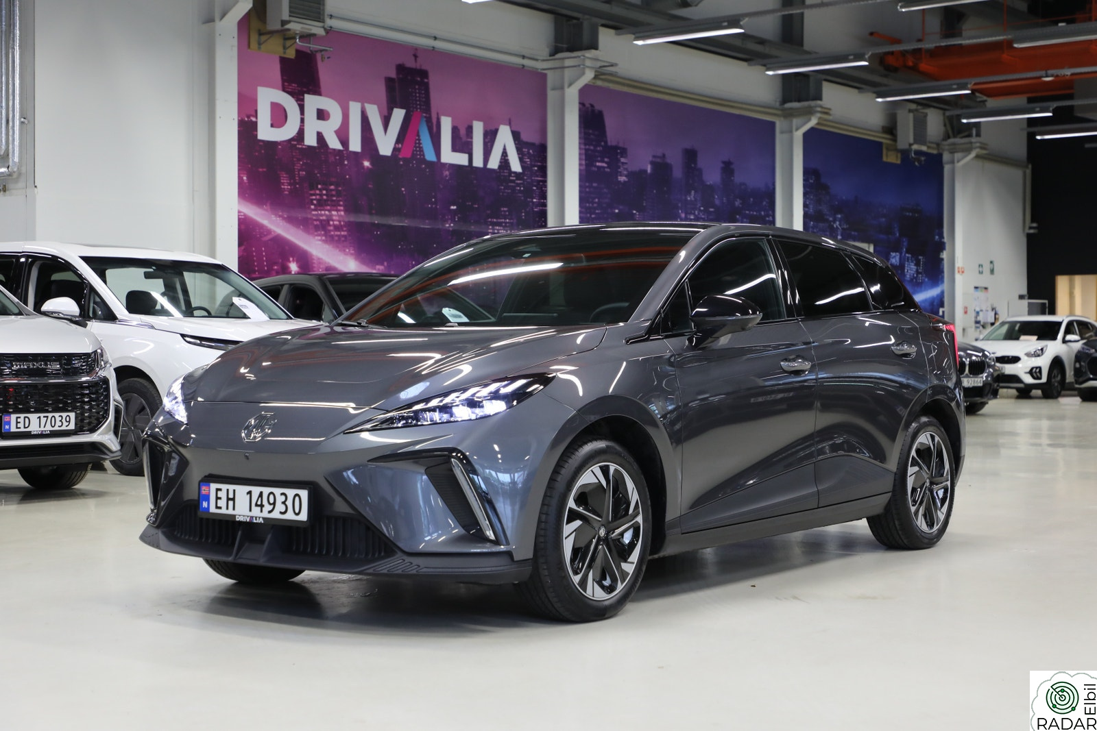 MG MG4 Electric Luxury 64kWh/Kamera/Carplay/Ledlys/435km-Wltp