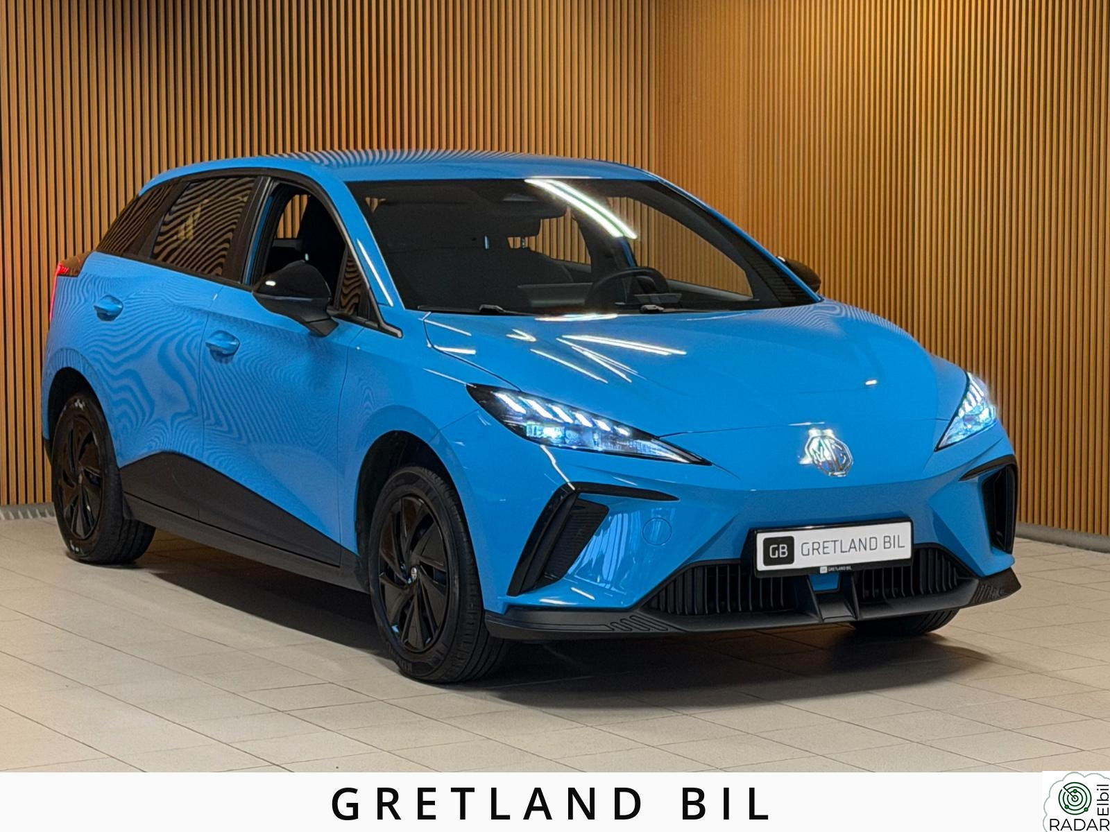 MG MG4 Electric STANDARD/350WLTP/APPLE CARPLAY/DAB/ACC/7 ÅRS GARANTI!