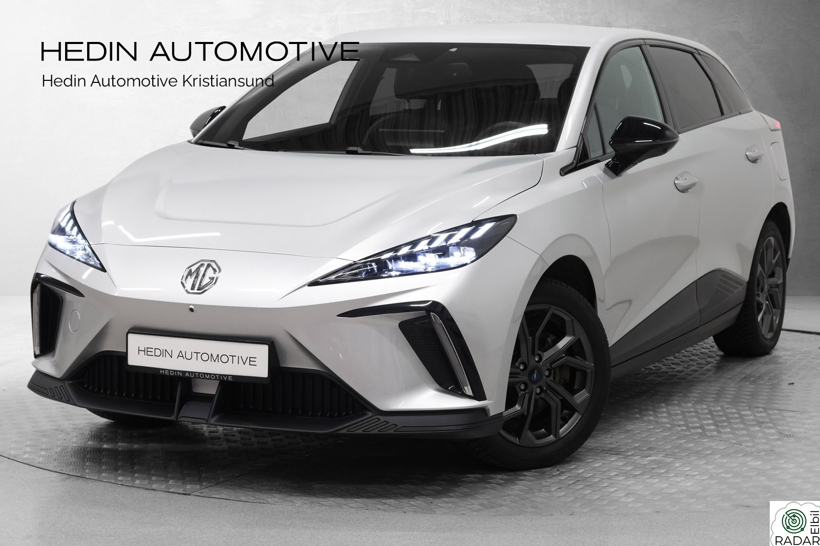 MG MG4 Electric Luxury Long Range/435 kim WLTP/360 Kamera/ACC
