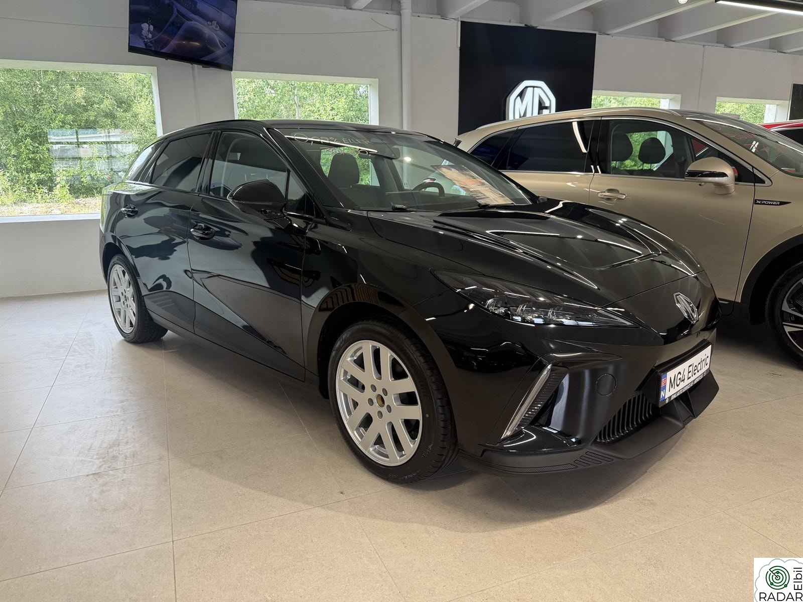 MG MG4 Electric |64KwH Luxury |0,99% ELLER -30.000,-(!)