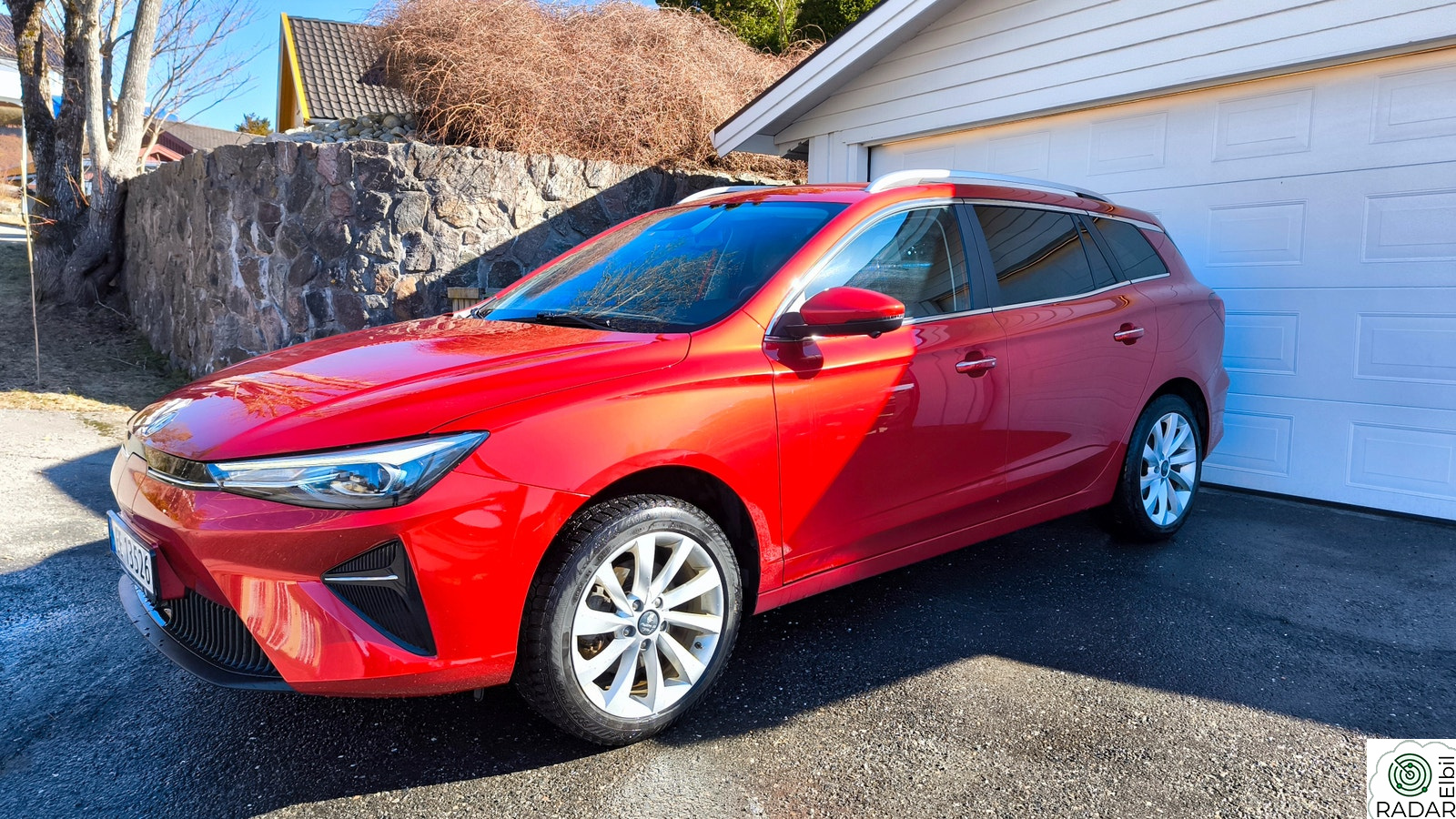 MG MG 5 ELECTRIC LUXURY/SKINN/S&V/380km++