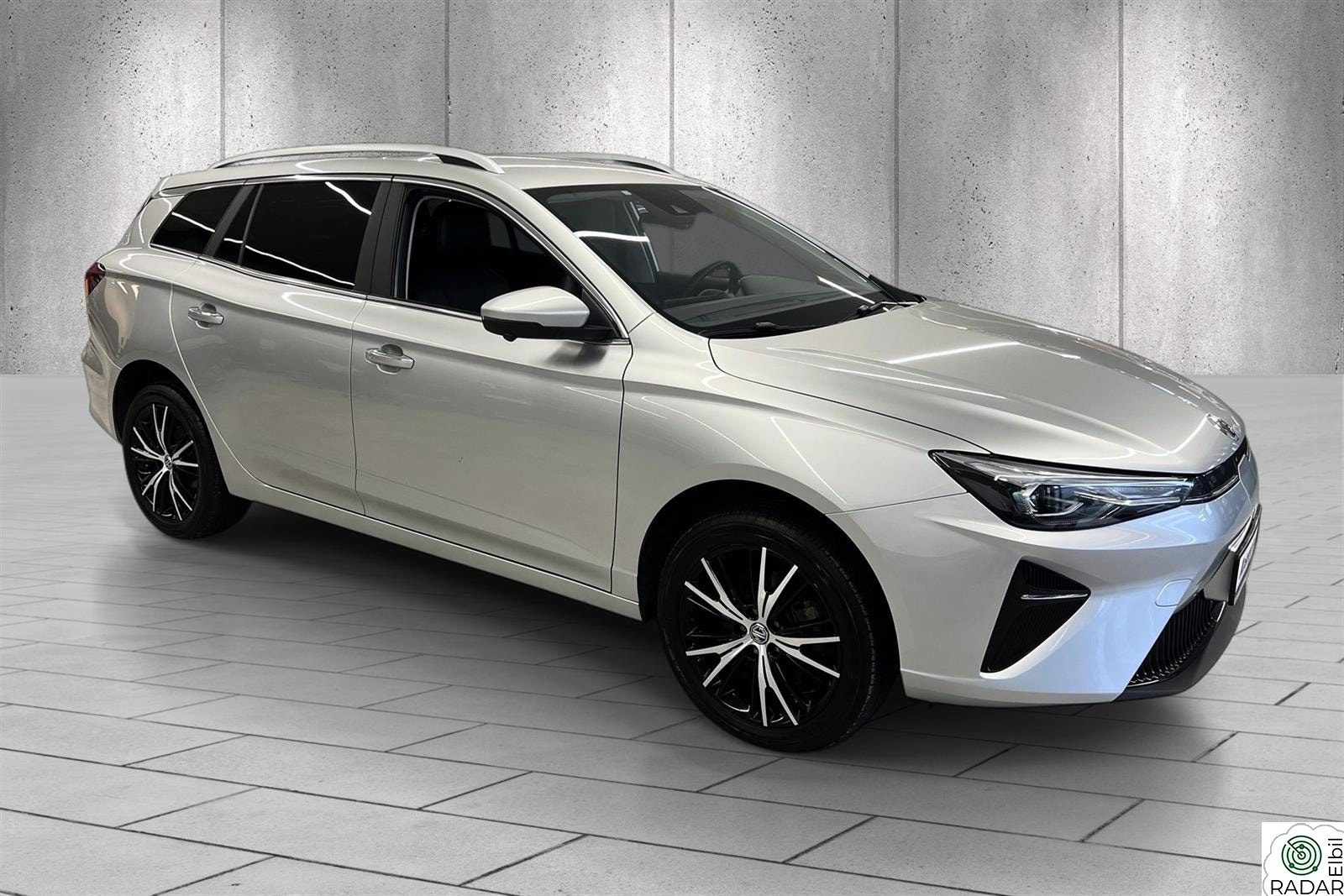 MG MG5 Electric Luxury