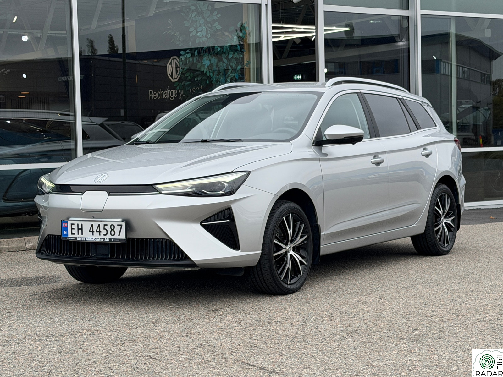 MG MG5 Electric Luxury