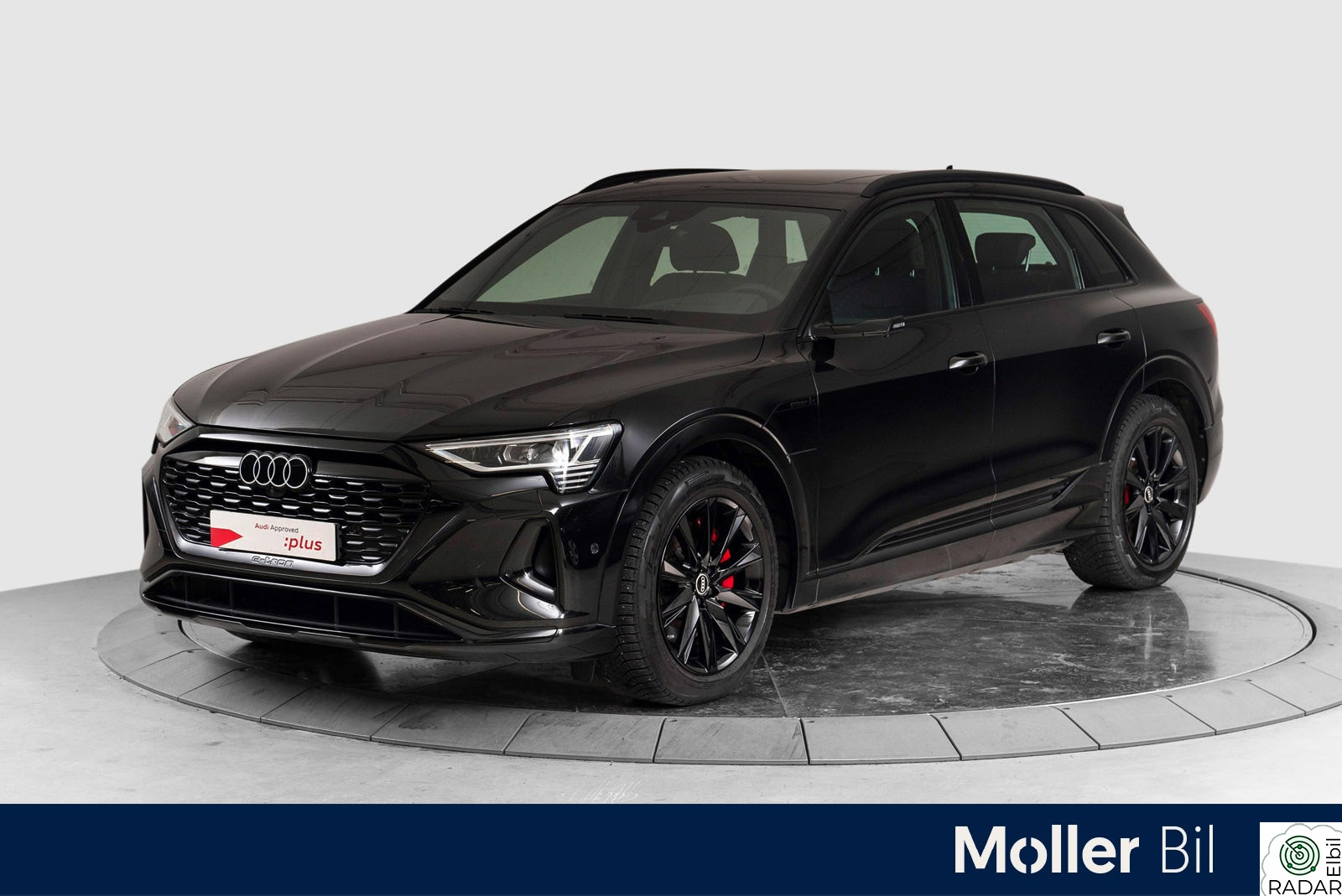 AUDI Q8 50 E TRON 50 Advanced Plus YCC Pano, Matrix, HUD, EL.seter, Krok+