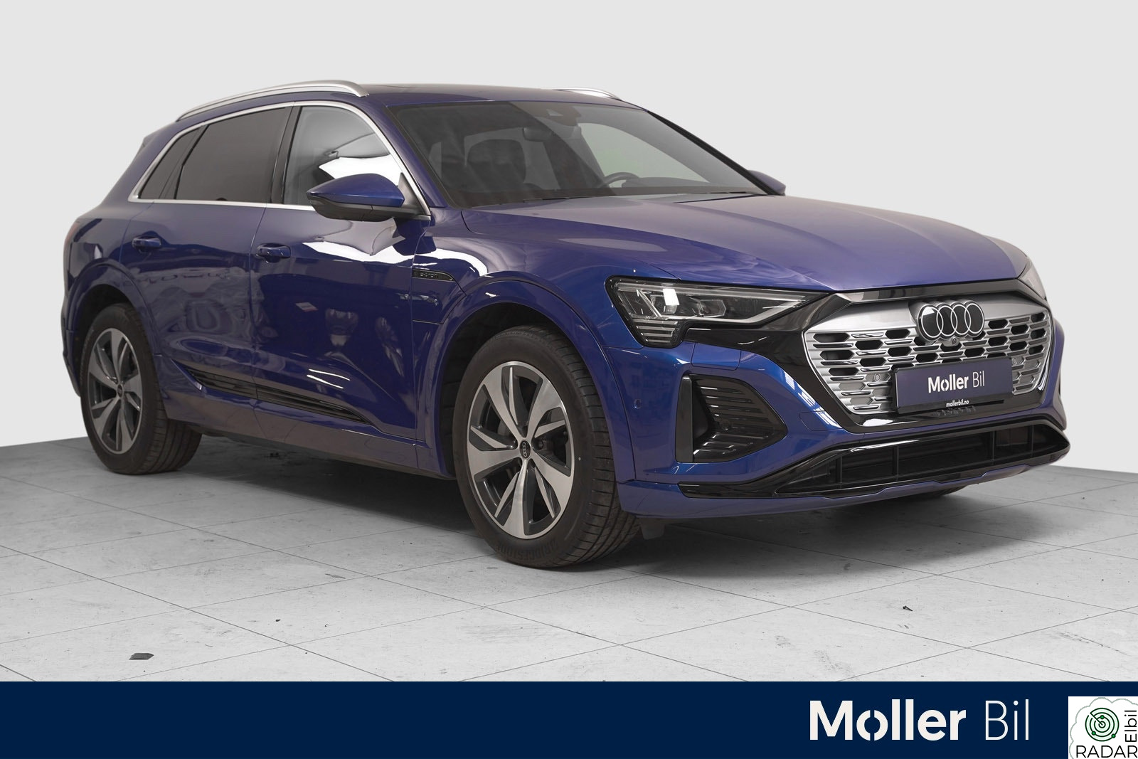 AUDI Q8 50 E TRON 50 s line plus Soltak,matrix,krok,HUD,150 000km garanti