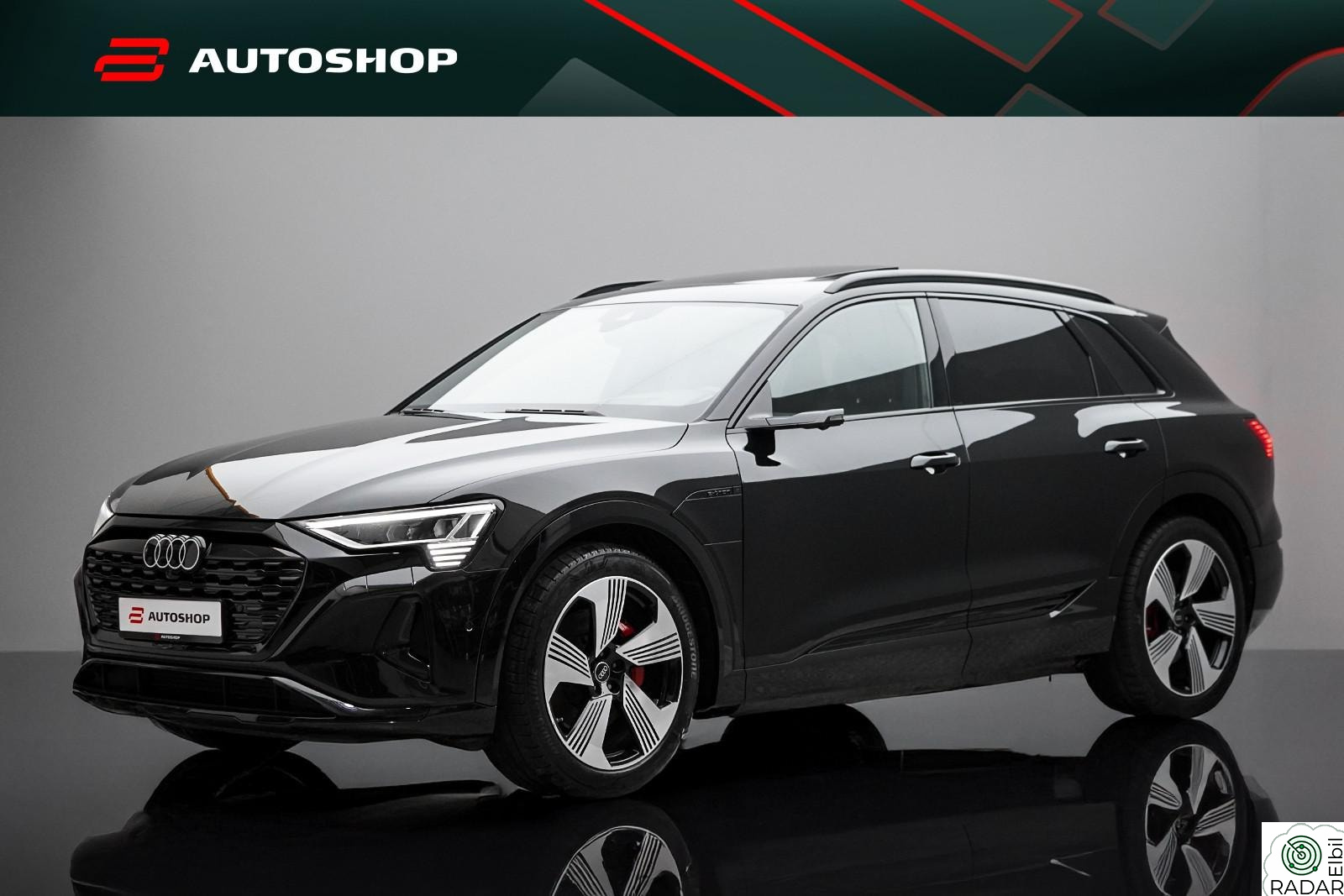 AUDI Q8 50 E TRON S-LINE BLACK EDITION HUD PANO MATRIX MEMORY KROK