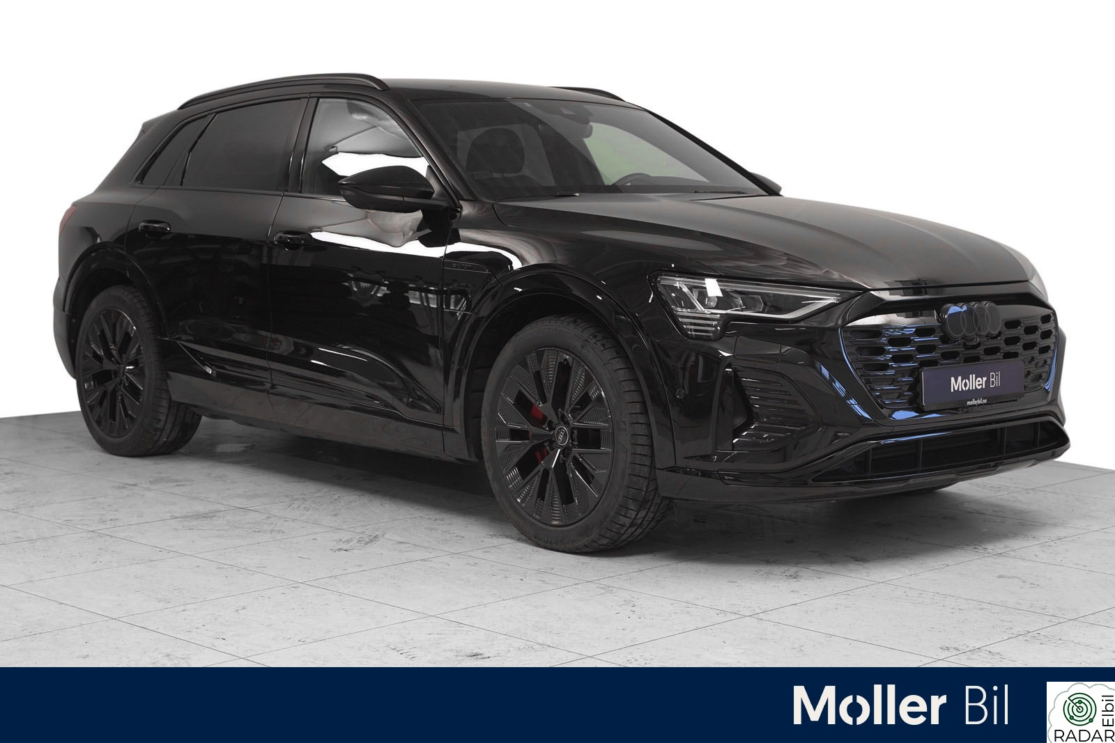 AUDI Q8 55 E TRON 55 s line 360Kam,Sort Optikk, Krok, Sp.seter, 21"