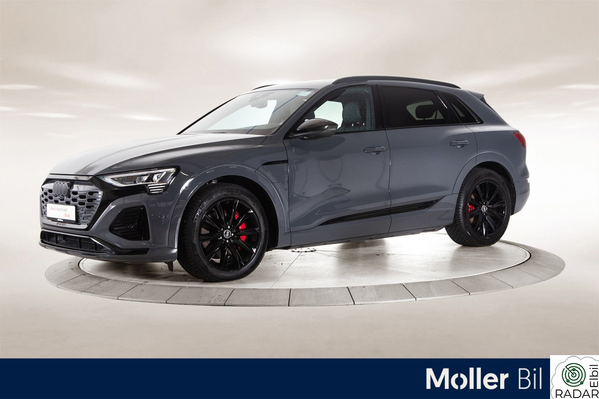 AUDI Q8 50 E TRON 50 S-Line