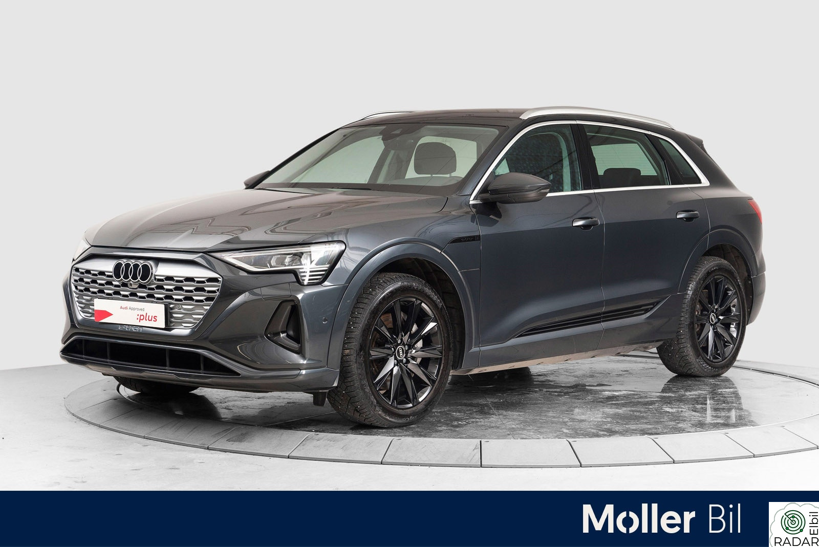 AUDI Q8 55 e-tron 55 quattro Advanced Limited Hengerfeste, Luft, LED+++