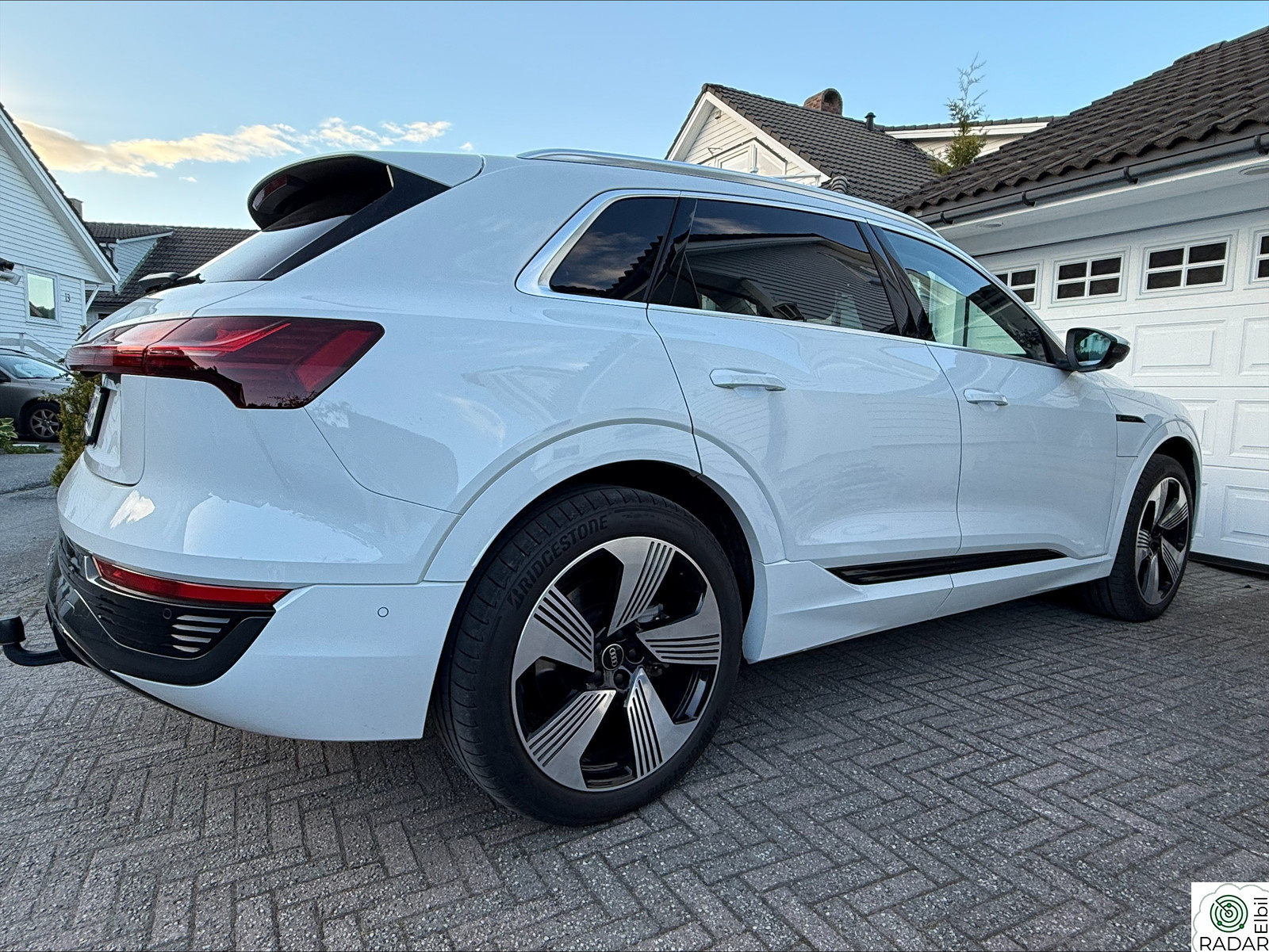 AUDI Q8 55 e-tron 55 quattro S line Limited Plus