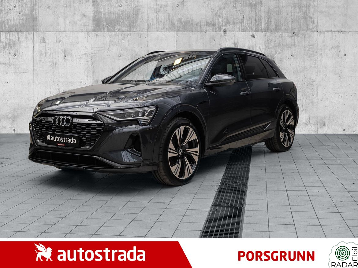 AUDI Q8 55 e-tron 55 quattro - 22" hjul|Sort optikk|Hengerfeste|ACC|++